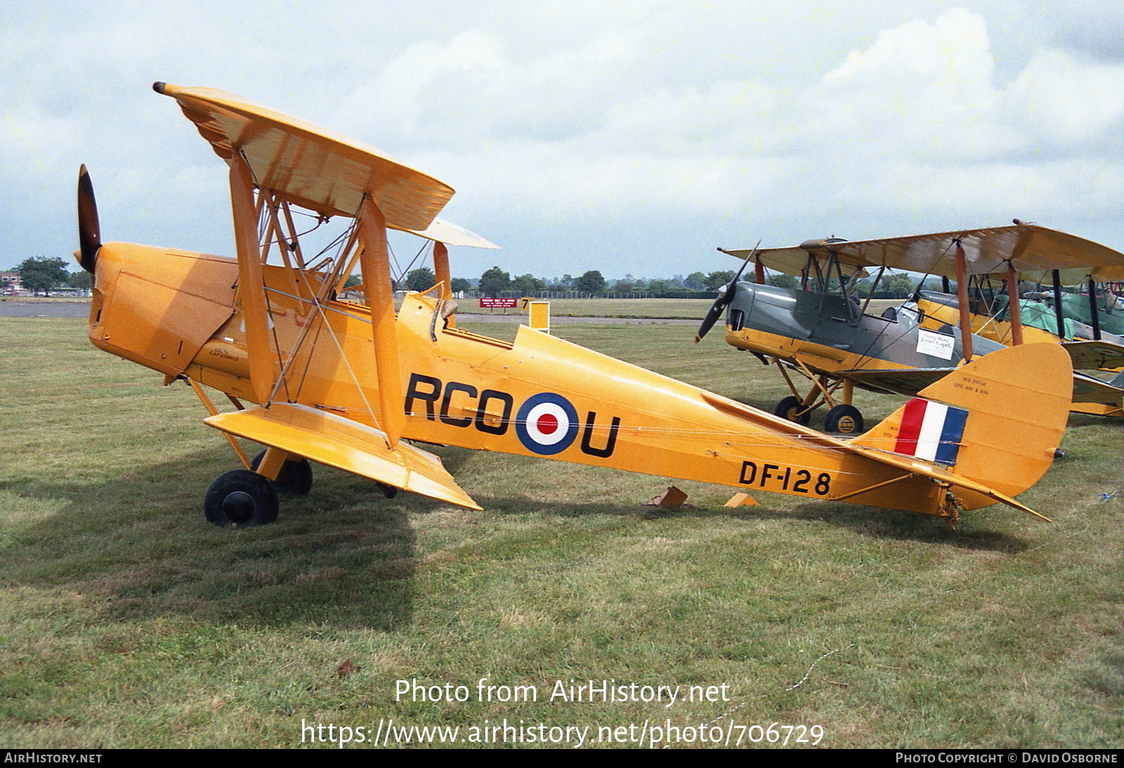 Aircraft Photo of G-AOJJ / DF128 | De Havilland D.H. 82A Tiger Moth II | UK - Air Force | AirHistory.net #706729