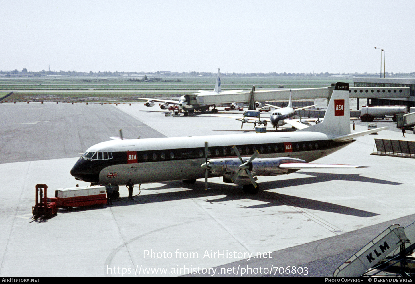 Aircraft Photo of G-APET | Vickers 953 Vanguard | BEA - British European Airways | AirHistory.net #706803