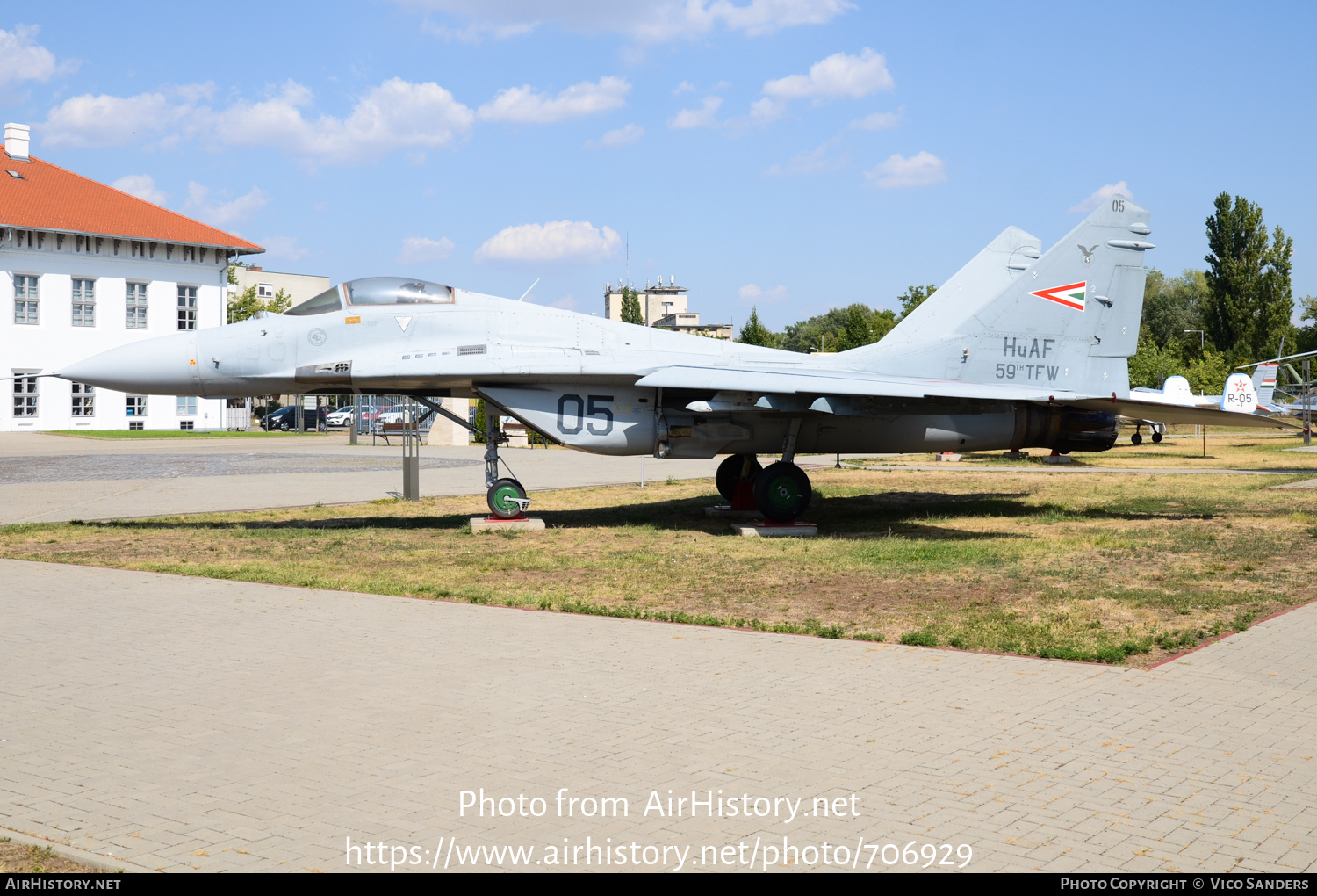 Aircraft Photo of 05 | Mikoyan-Gurevich MiG-29B (9-12) | Hungary - Air Force | AirHistory.net #706929