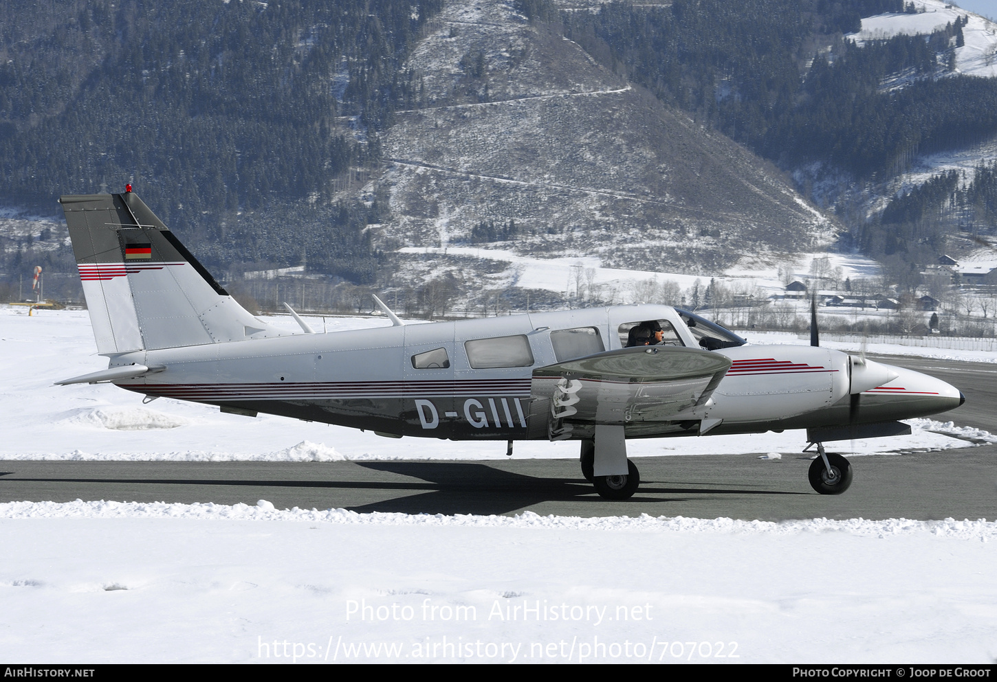 Aircraft Photo of D-GIII | Piper PA-34-200T Seneca II | AirHistory.net #707022