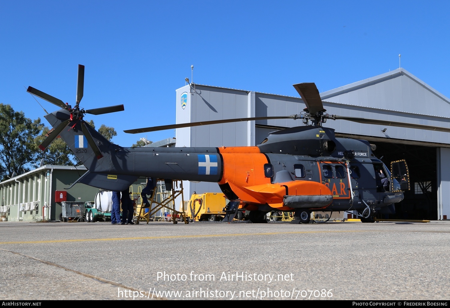 Aircraft Photo of 2520 | Aerospatiale AS-332C1 Super Puma | Greece - Air Force | AirHistory.net #707086