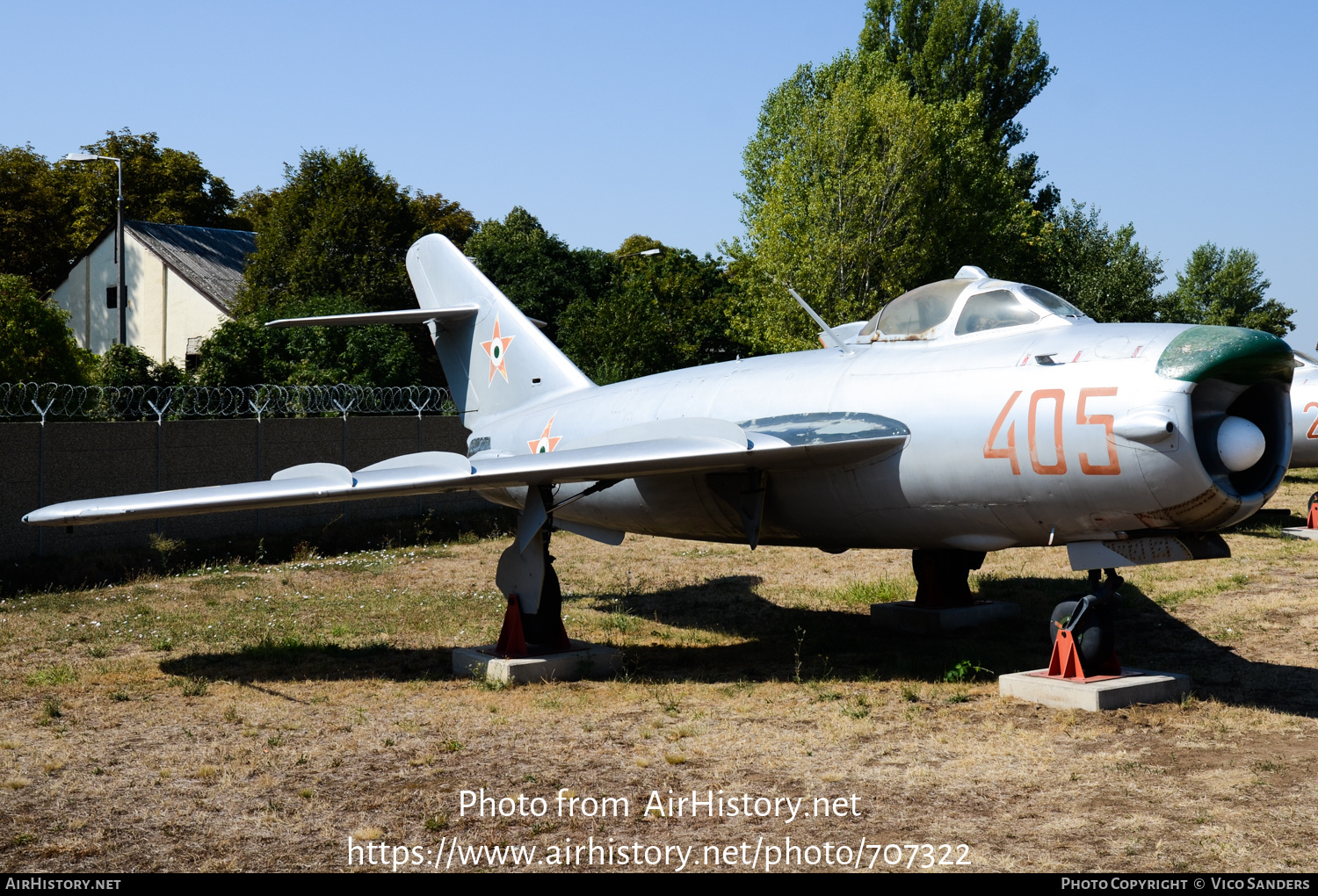 Aircraft Photo of 405 | Mikoyan-Gurevich MiG-17PF | Hungary - Air Force | AirHistory.net #707322