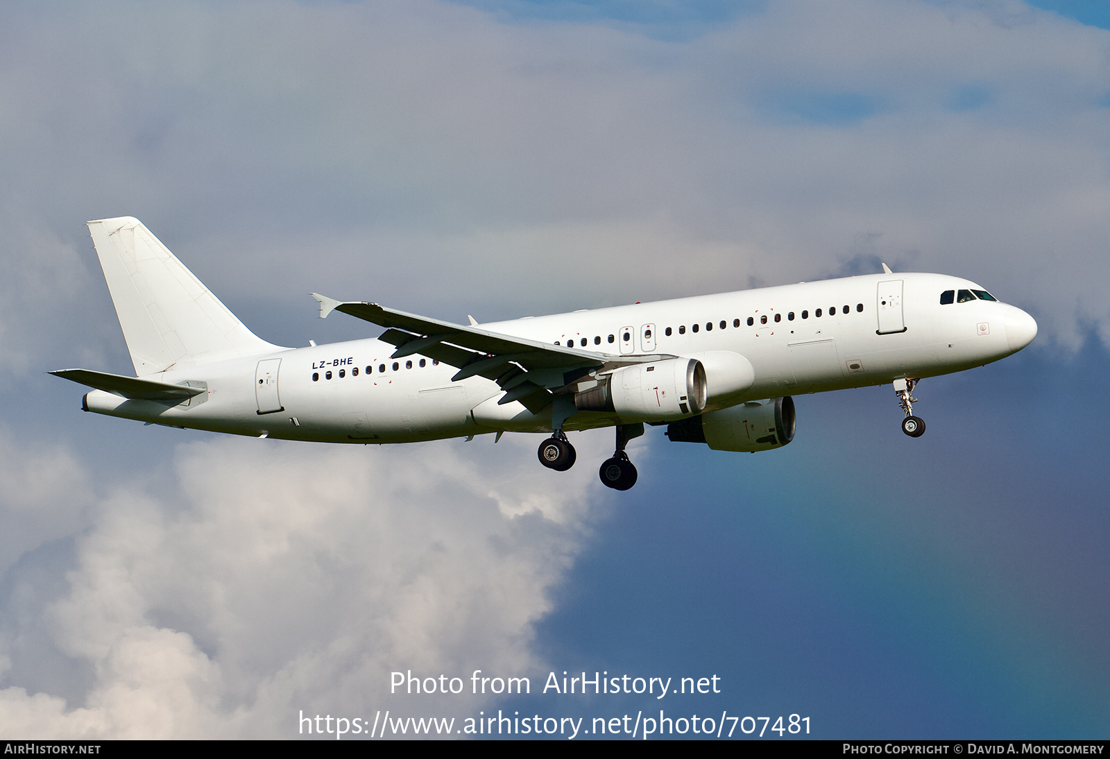 Aircraft Photo of LZ-BHE | Airbus A320-211 | Balkan Holidays Air - BH Air | AirHistory.net #707481