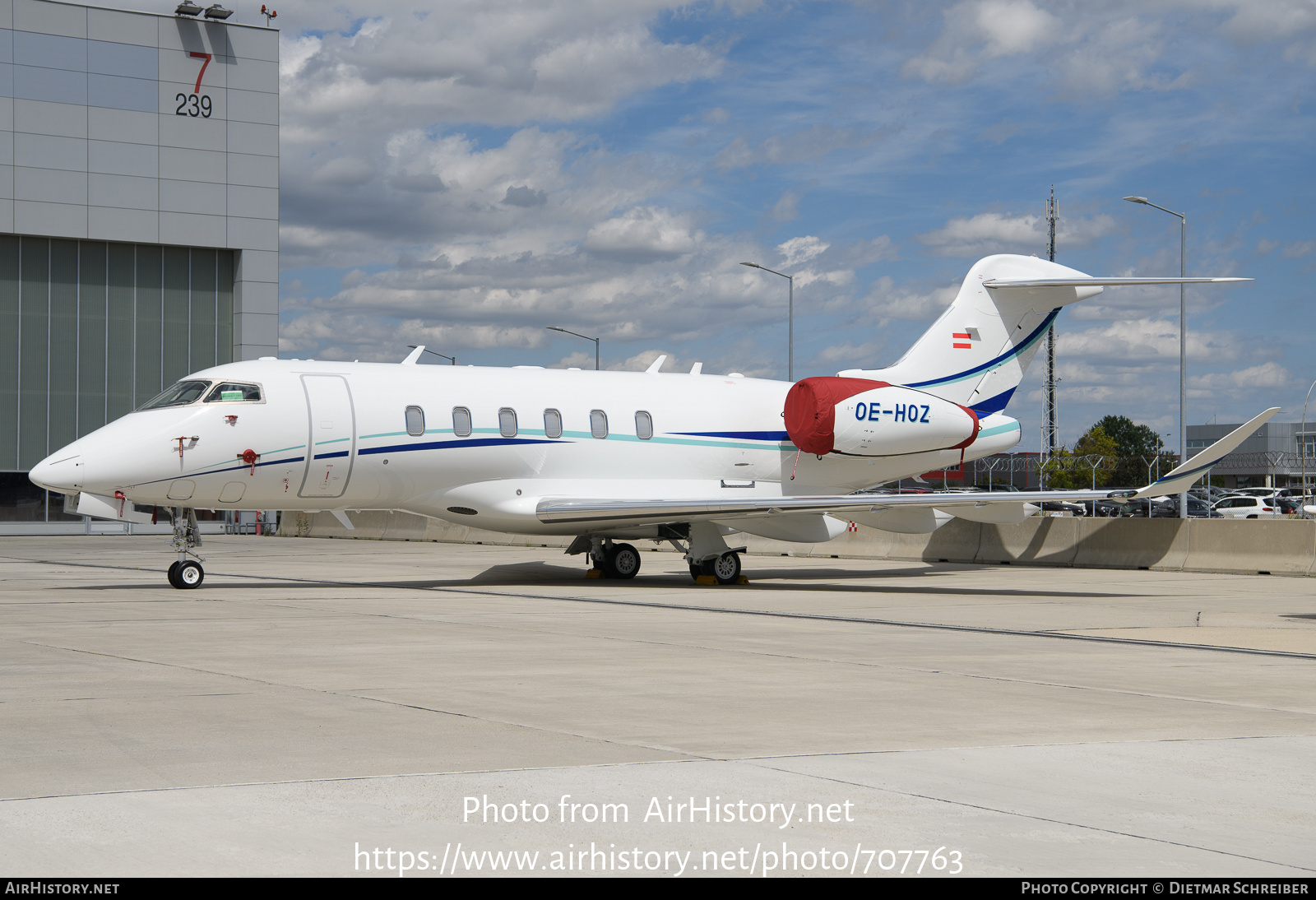 Aircraft Photo of OE-HOZ | Bombardier Challenger 3500 (BD-100-1A10) | AirHistory.net #707763