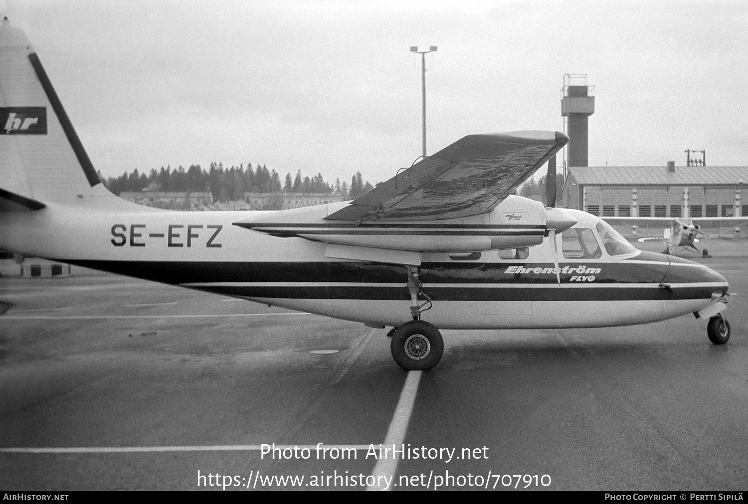 Aircraft Photo of SE-EFZ | Aero Commander 500B Commander | Ehrenström Flyg | AirHistory.net #707910