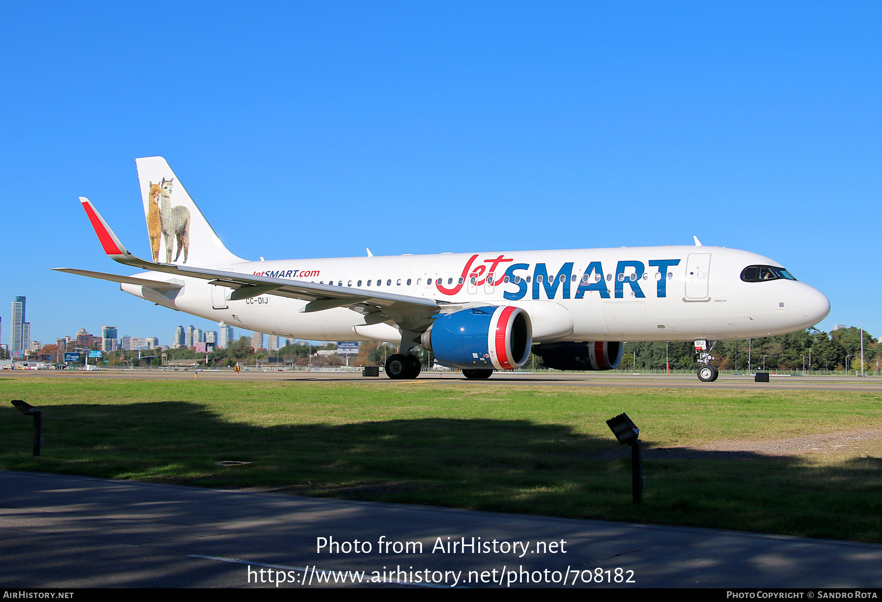 Aircraft Photo of CC-DIJ | Airbus A320-271N | JetSmart | AirHistory.net #708182