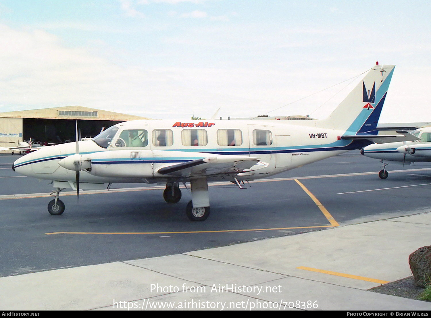 Aircraft Photo of VH-MBT | Piper PA-31-350 Navajo Chieftain | Aus-Air | AirHistory.net #708386