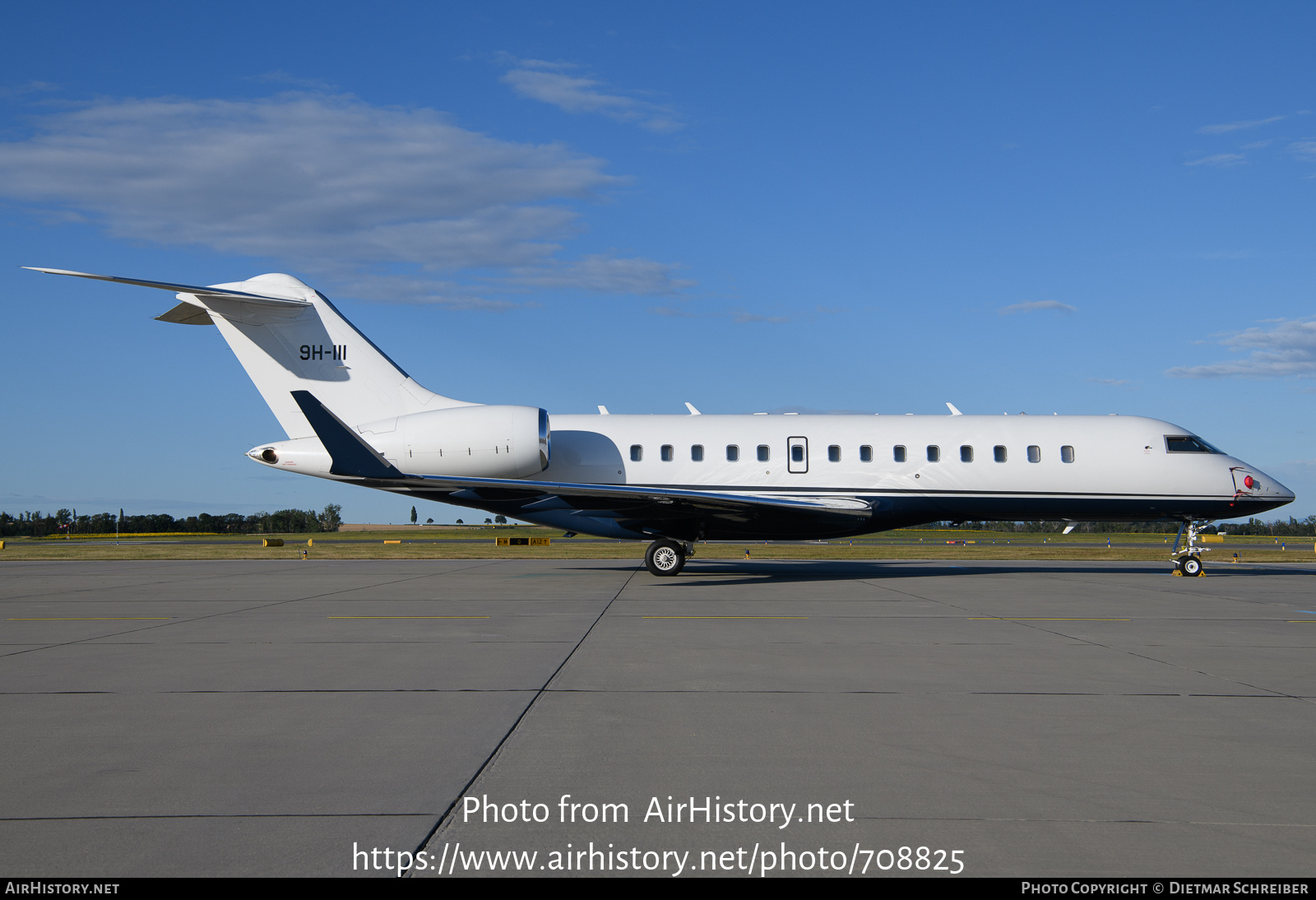 Aircraft Photo of 9H-III | Bombardier Global Express (BD-700-1A10) | AirHistory.net #708825