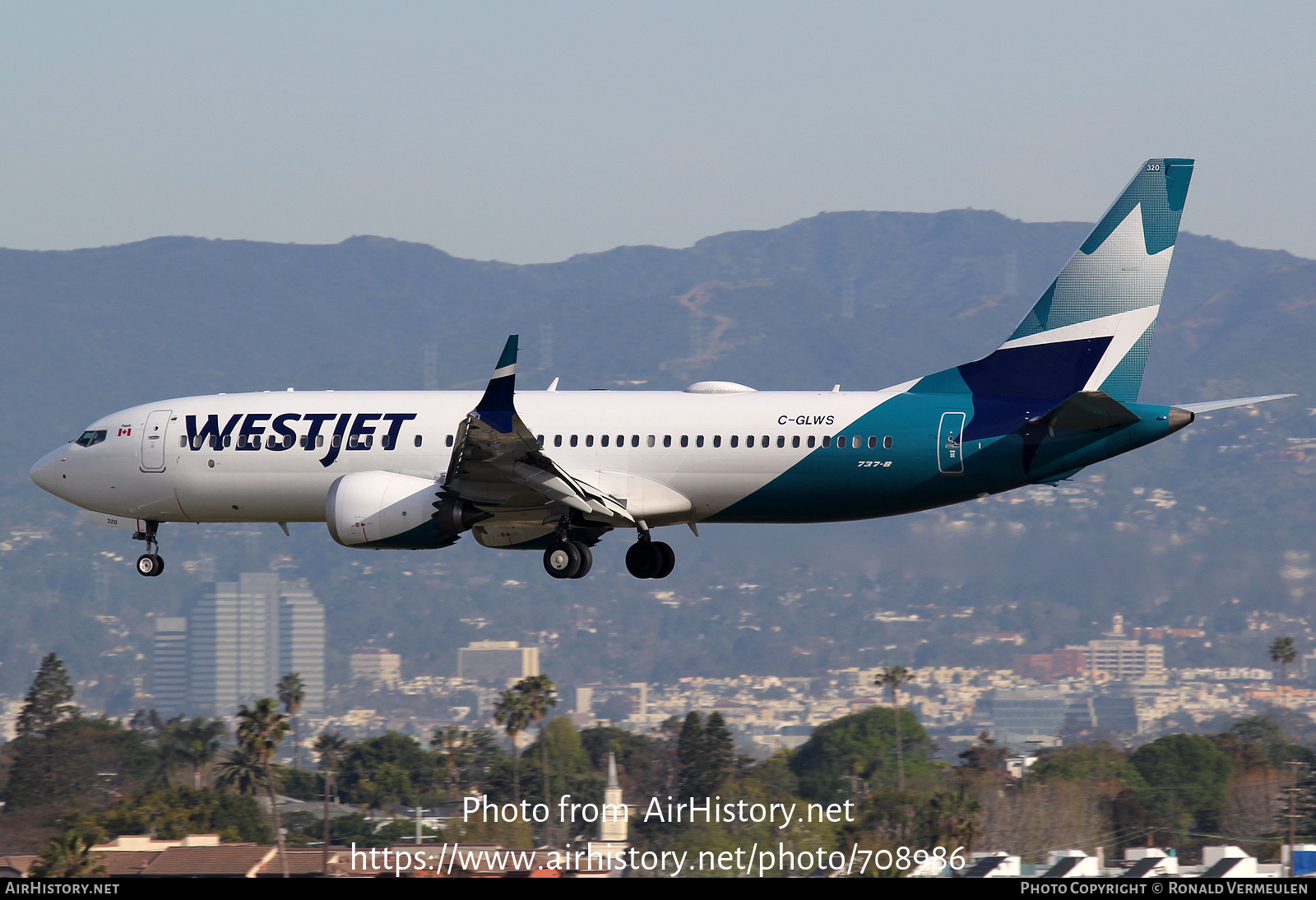 Aircraft Photo of C-GLWS | Boeing 737-76N | WestJet | AirHistory.net #708986