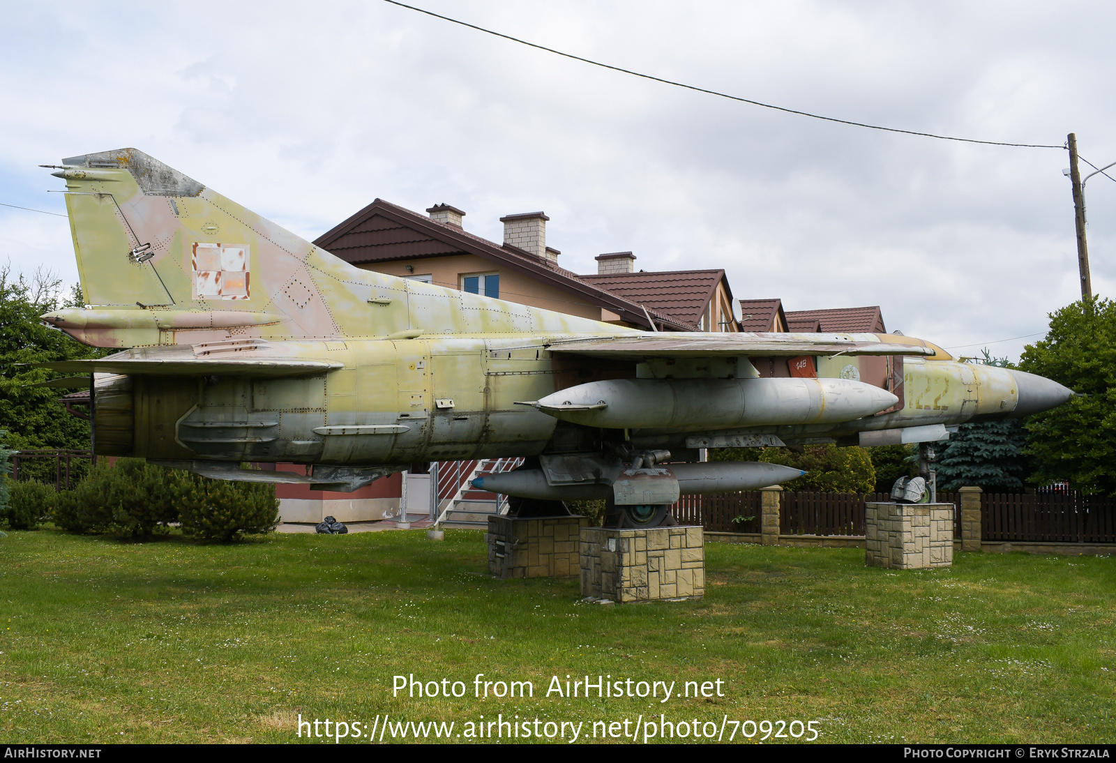 Aircraft Photo of 122 | Mikoyan-Gurevich MiG-23MF | Poland - Air Force | AirHistory.net #709205