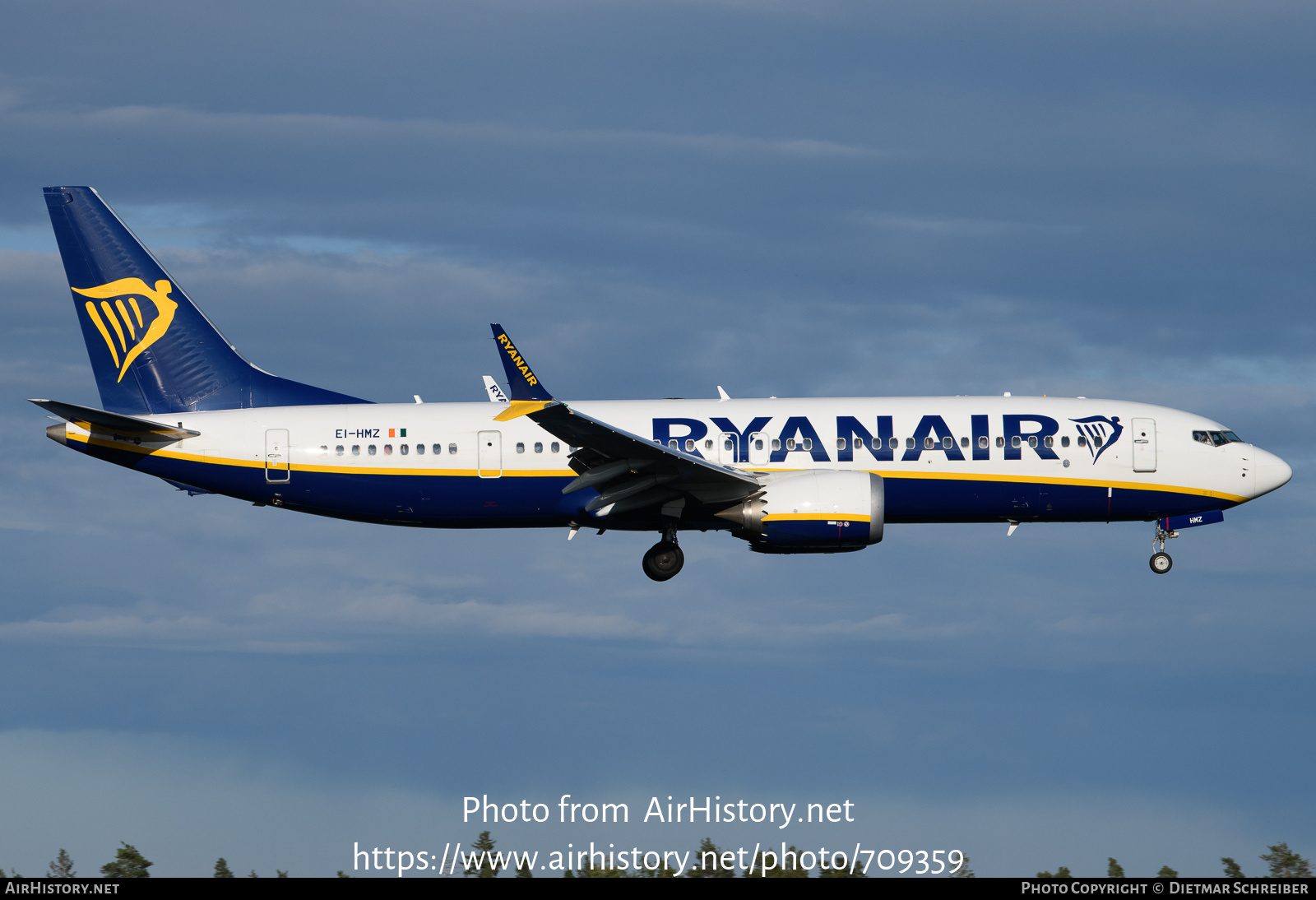 Aircraft Photo of EI-HMZ | Boeing 737-8200 Max 200 | Ryanair | AirHistory.net #709359