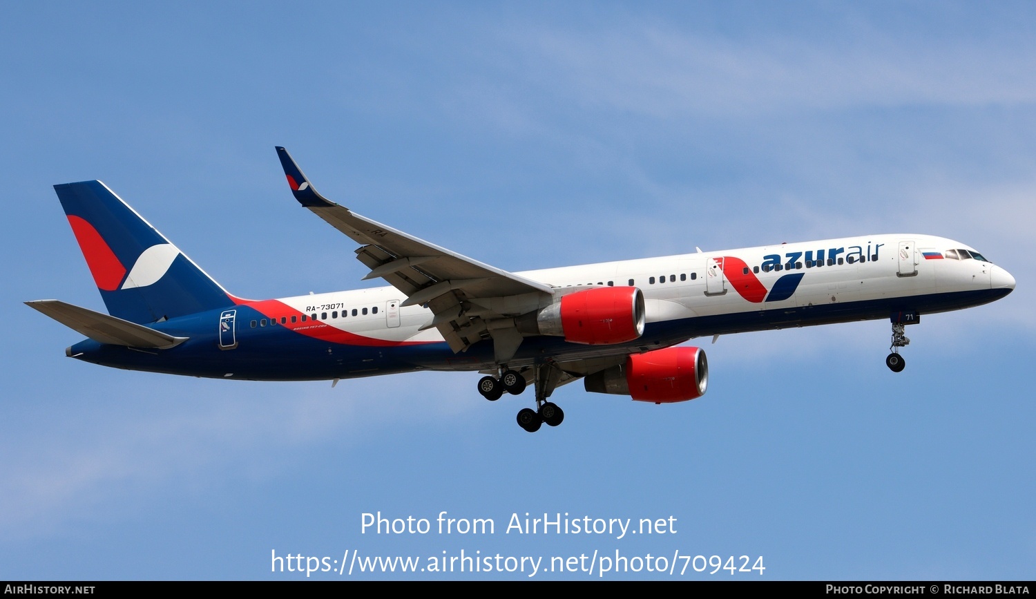 Aircraft Photo of RA-73071 | Boeing 757-2Q8 | Azur Air | AirHistory.net #709424