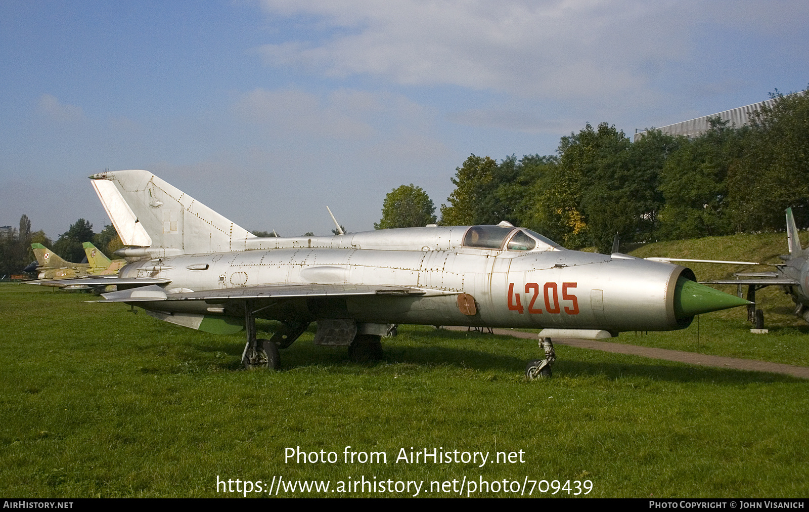 Aircraft Photo of 4205 | Mikoyan-Gurevich MiG-21PFM | Poland - Air Force | AirHistory.net #709439