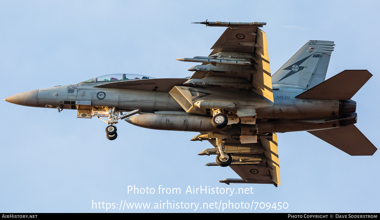 Aircraft Photo of A44-212 | Boeing F/A-18F Super Hornet | Australia - Air Force | AirHistory.net #709450