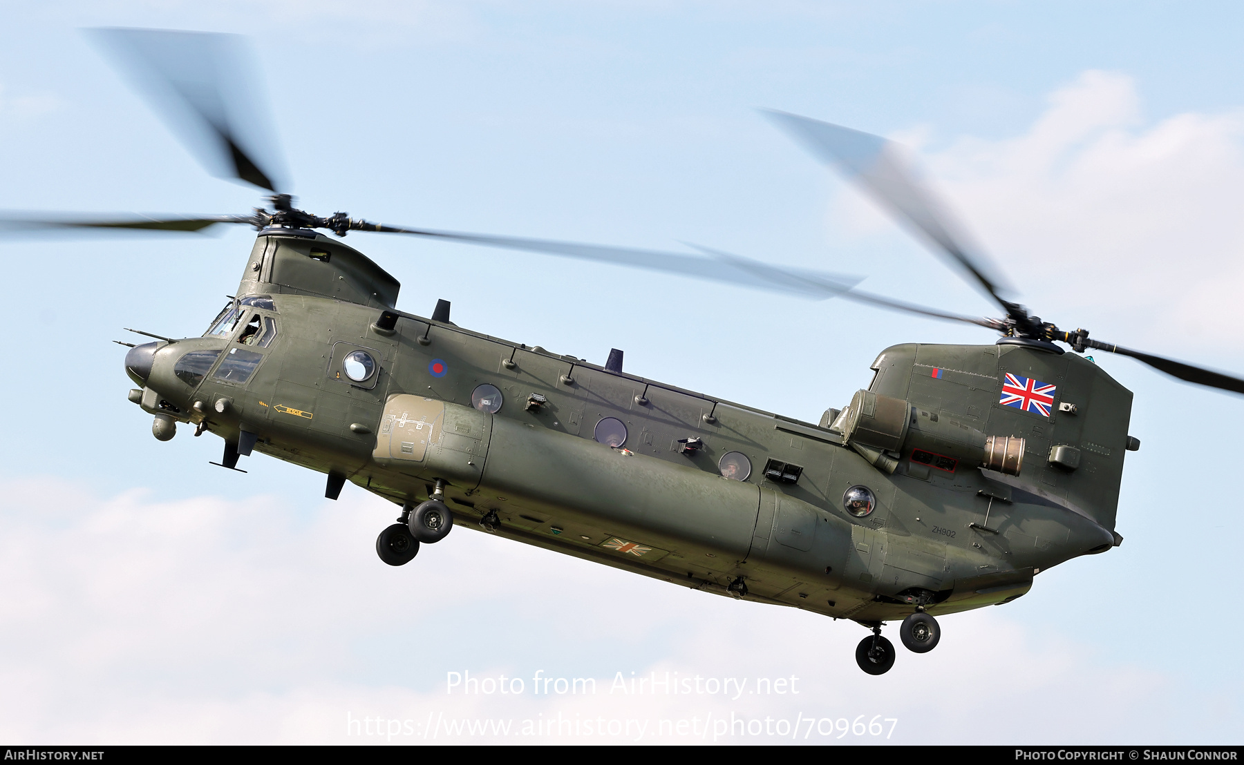 Aircraft Photo of ZH902 | Boeing Chinook HC5 (352) | UK - Air Force | AirHistory.net #709667