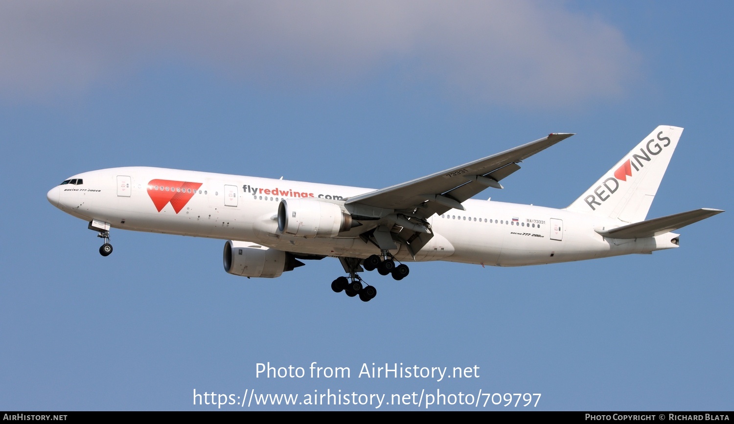 Aircraft Photo of RA-73331 | Boeing 777-21H/ER | Red Wings | AirHistory.net #709797