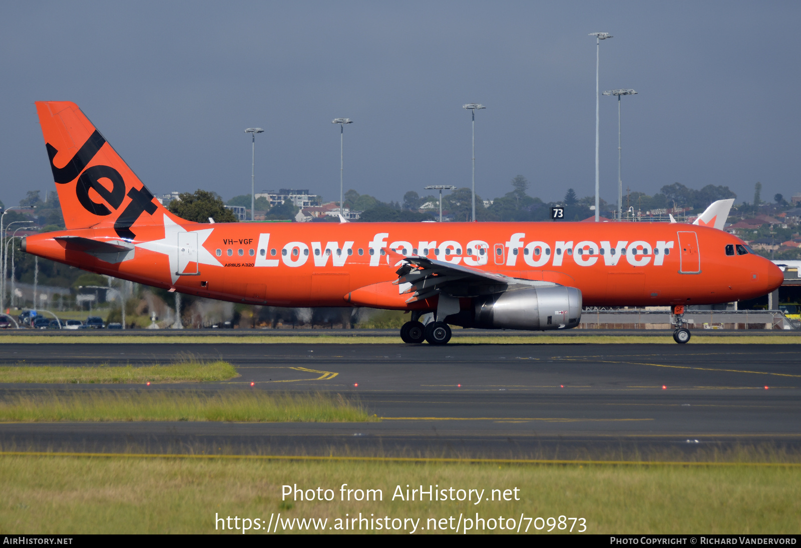 Aircraft Photo of VH-VGF | Airbus A320-232 | Jetstar Airways | AirHistory.net #709873