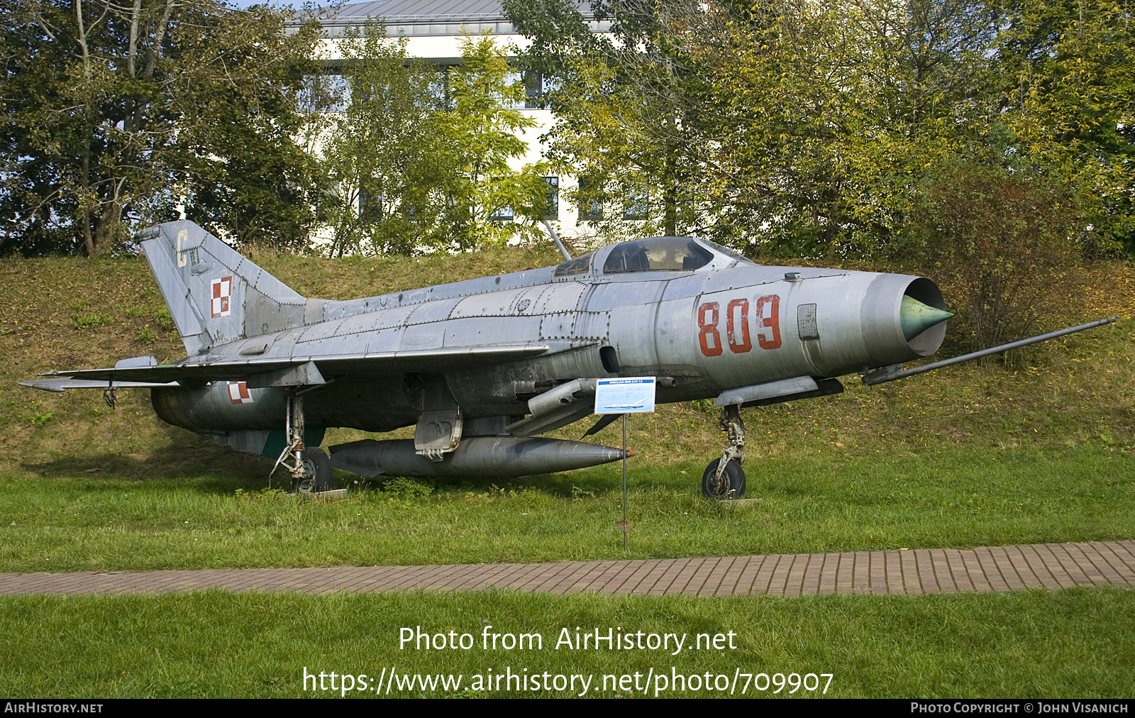 Aircraft Photo of 809 | Mikoyan-Gurevich MiG-21F-13 | Poland - Air Force | AirHistory.net #709907