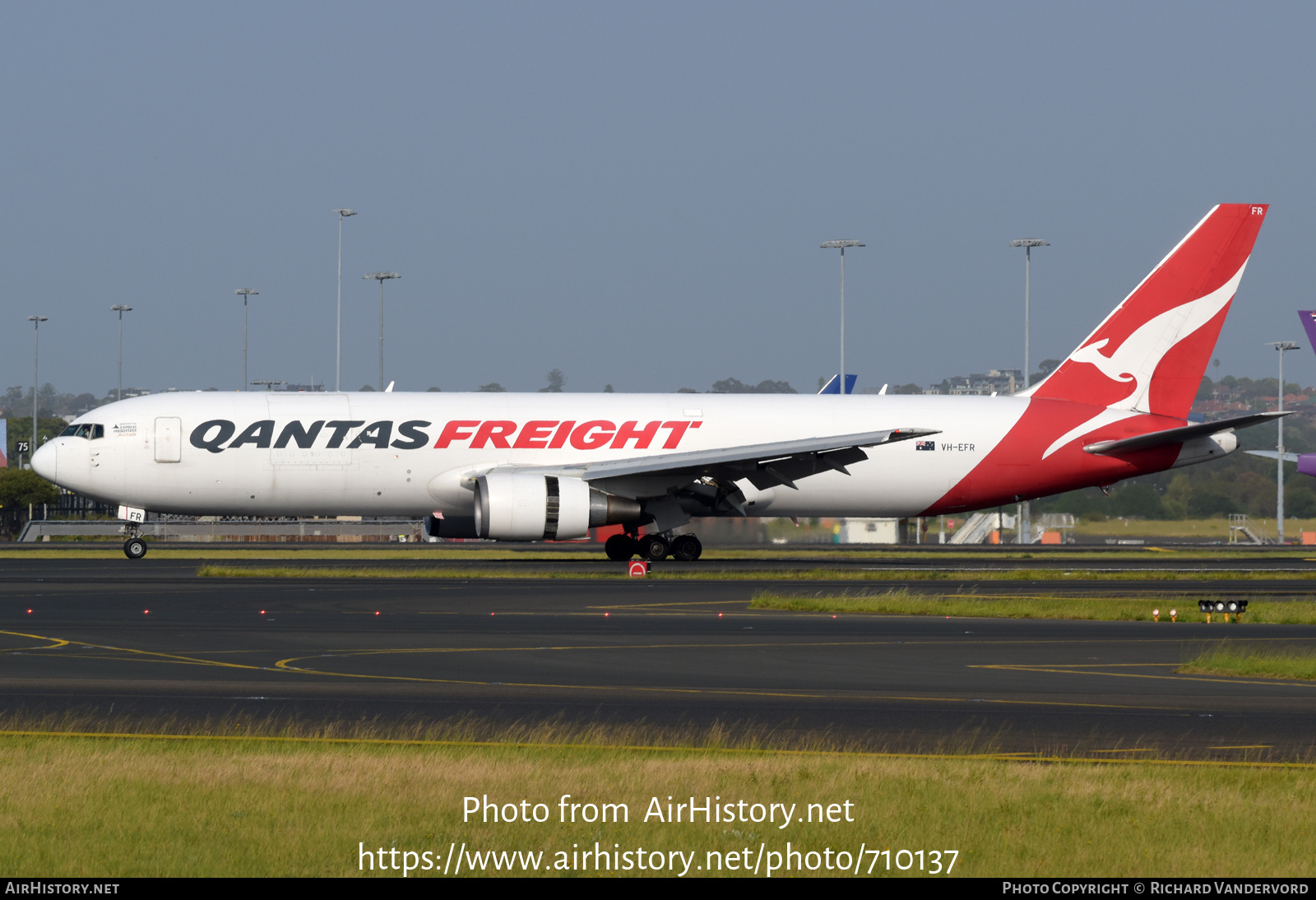 Aircraft Photo of VH-EFR | Boeing 767-381F | Qantas Freight | AirHistory.net #710137