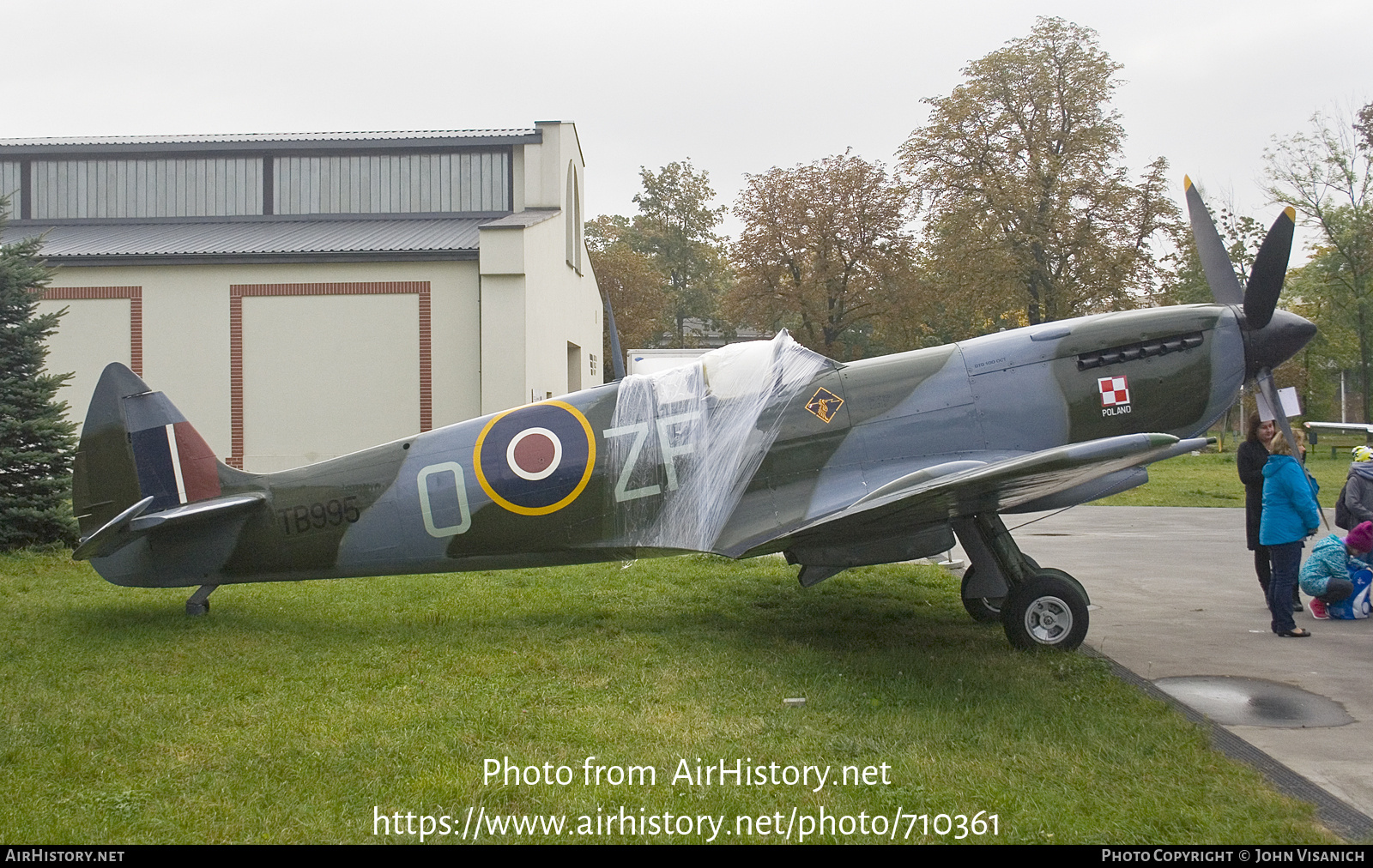 Aircraft Photo of TB995 | Supermarine 361 Spitfire LF16E | UK - Air Force | AirHistory.net #710361