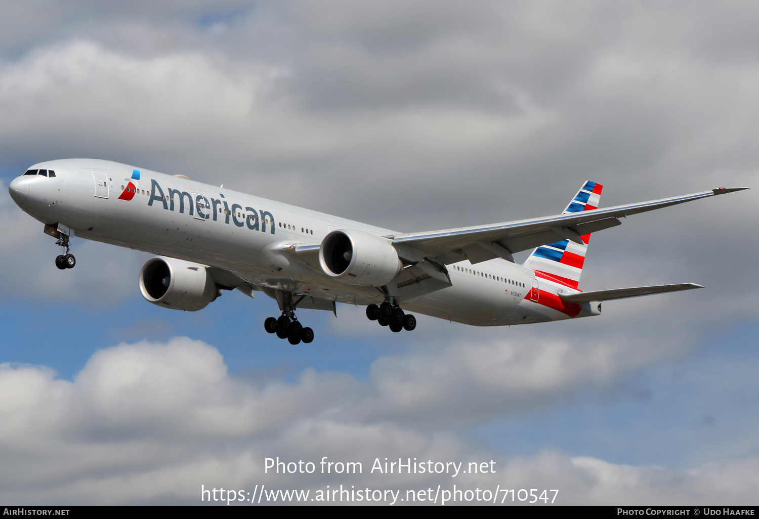 Aircraft Photo of N735AT | Boeing 777-323/ER | American Airlines | AirHistory.net #710547