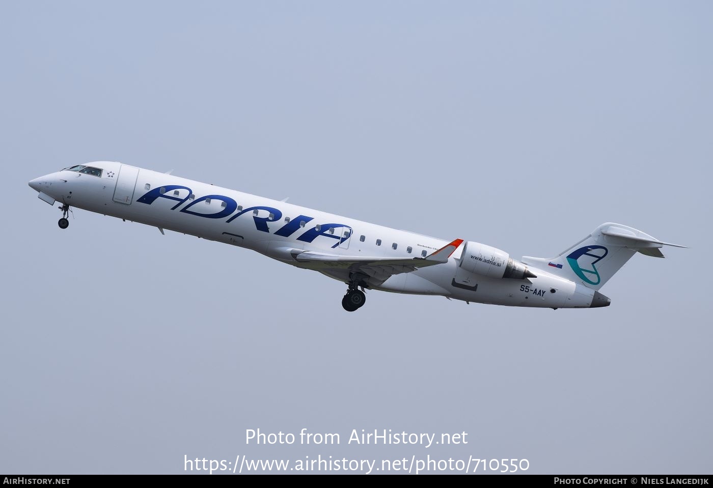 Aircraft Photo of S5-AAY | Bombardier CRJ-701ER (CL-600-2C10) | Adria Airways | AirHistory.net #710550