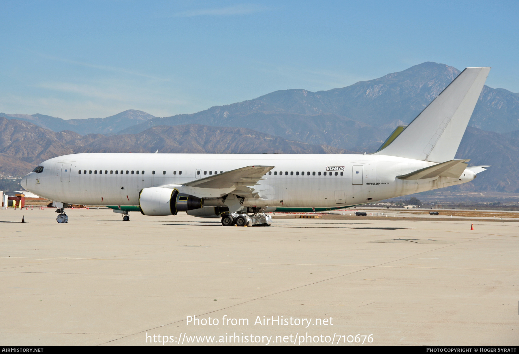 Aircraft Photo of N774WD | Boeing 767-238/ER | AirHistory.net #710676