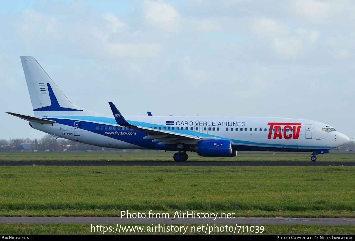 Aircraft Photo of D4-CBX | Boeing 737-8Q8 | TACV - Transportes Aéreos de Cabo Verde | AirHistory.net #711039