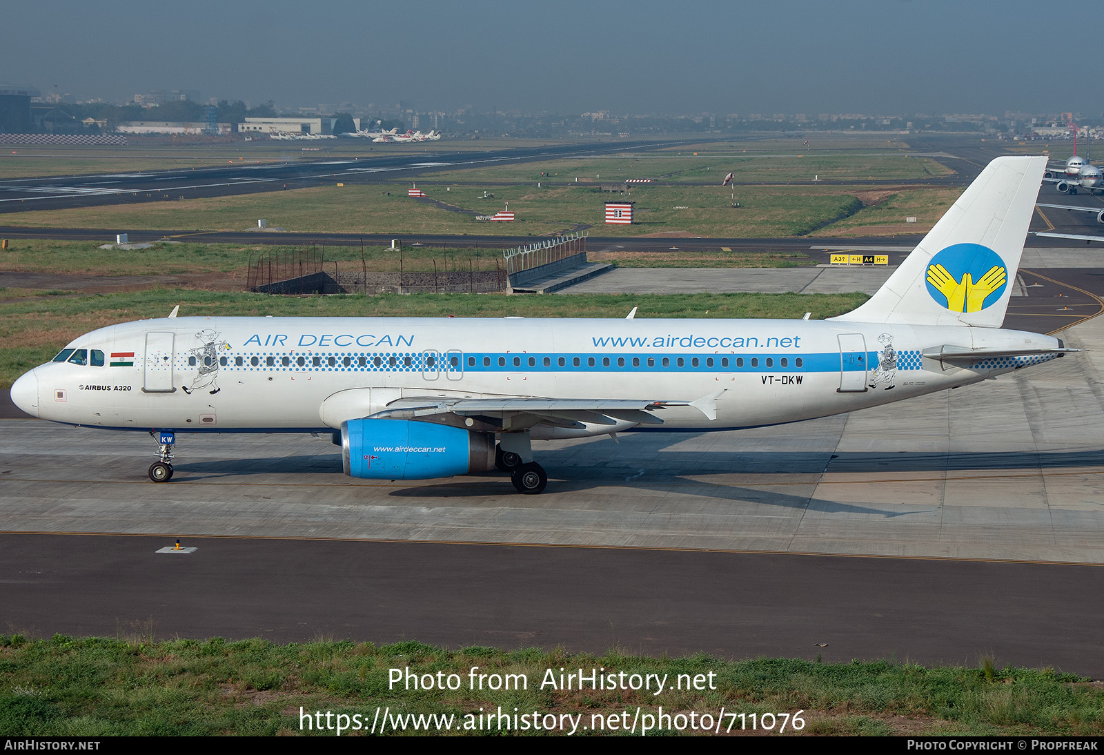 Aircraft Photo of VT-DKW | Airbus A320-232 | Air Deccan | AirHistory.net #711076