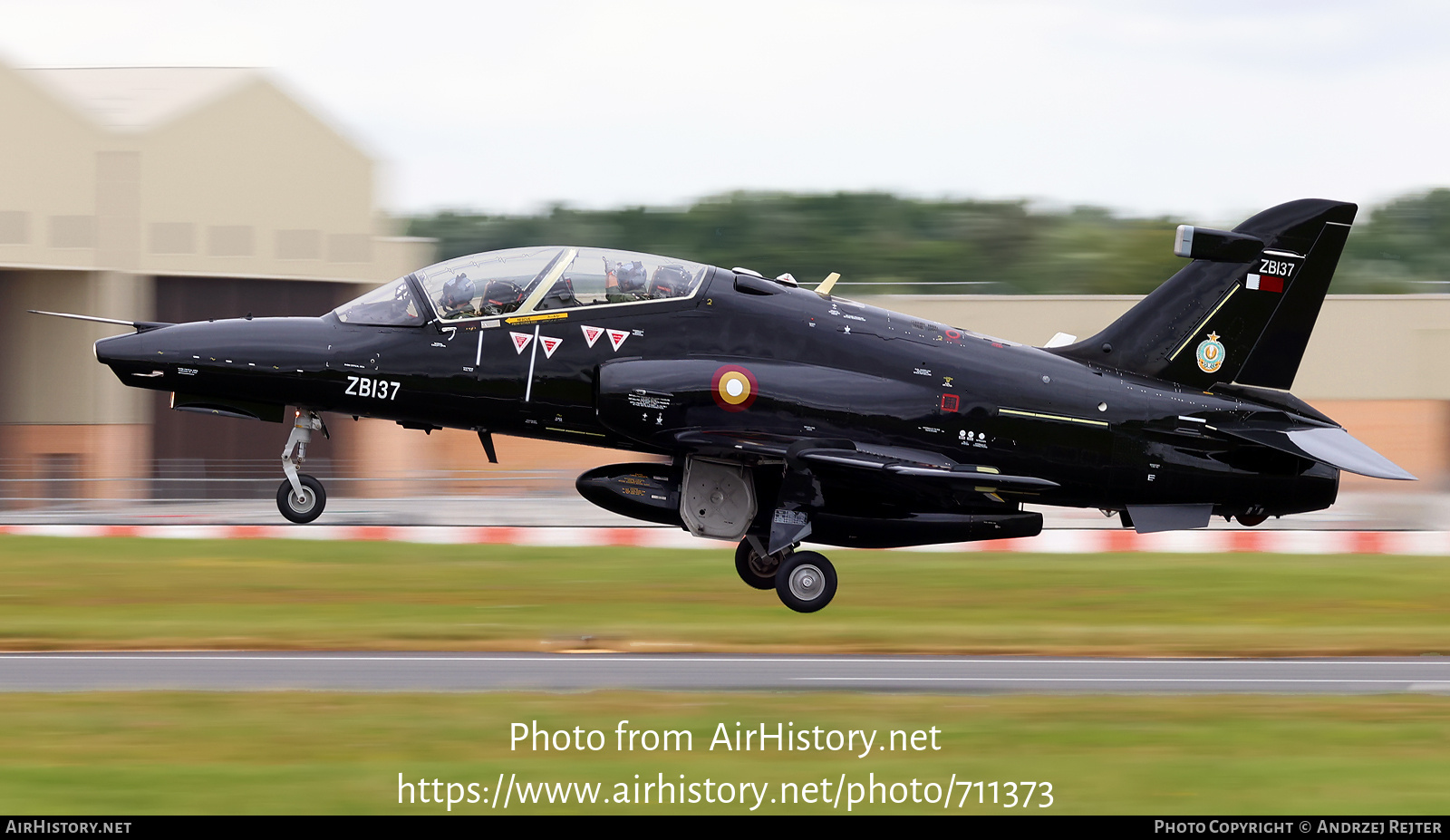 Aircraft Photo of ZB137 | British Aerospace Hawk Mk167 | Qatar - Air Force | AirHistory.net #711373