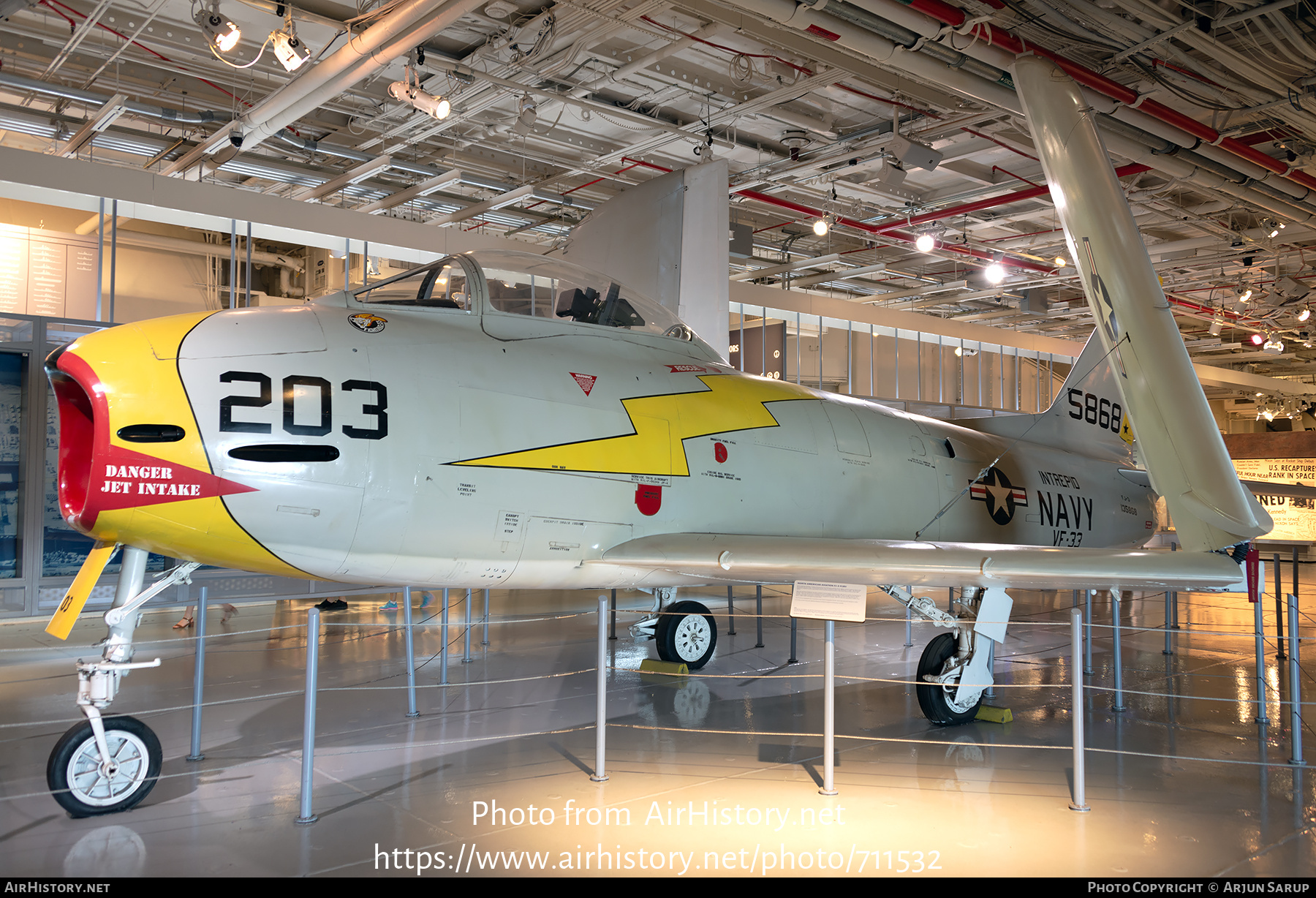 Aircraft Photo of 135868 / 5868 | North American FJ-3 Fury | USA - Navy | AirHistory.net #711532