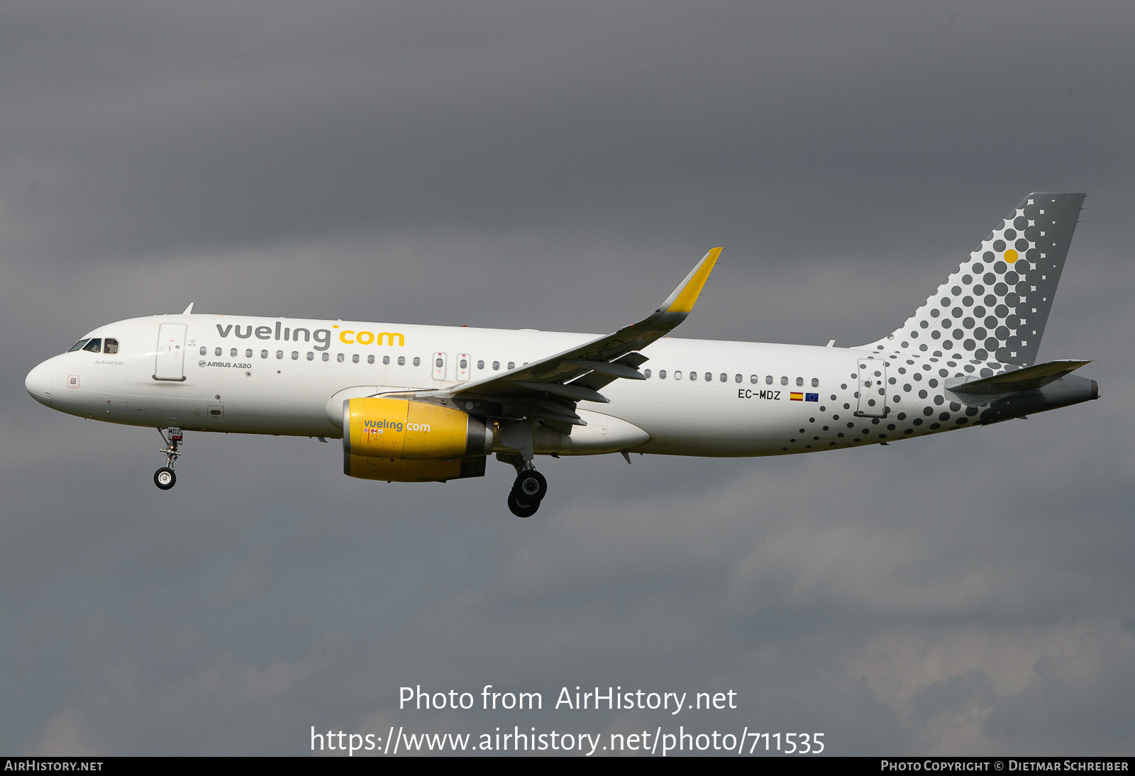 Aircraft Photo of EC-MDZ | Airbus A320-232 | Vueling Airlines | AirHistory.net #711535