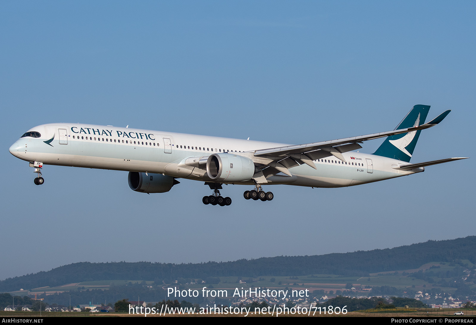 Aircraft Photo of B-LXH | Airbus A350-1041 | Cathay Pacific Airways | AirHistory.net #711806