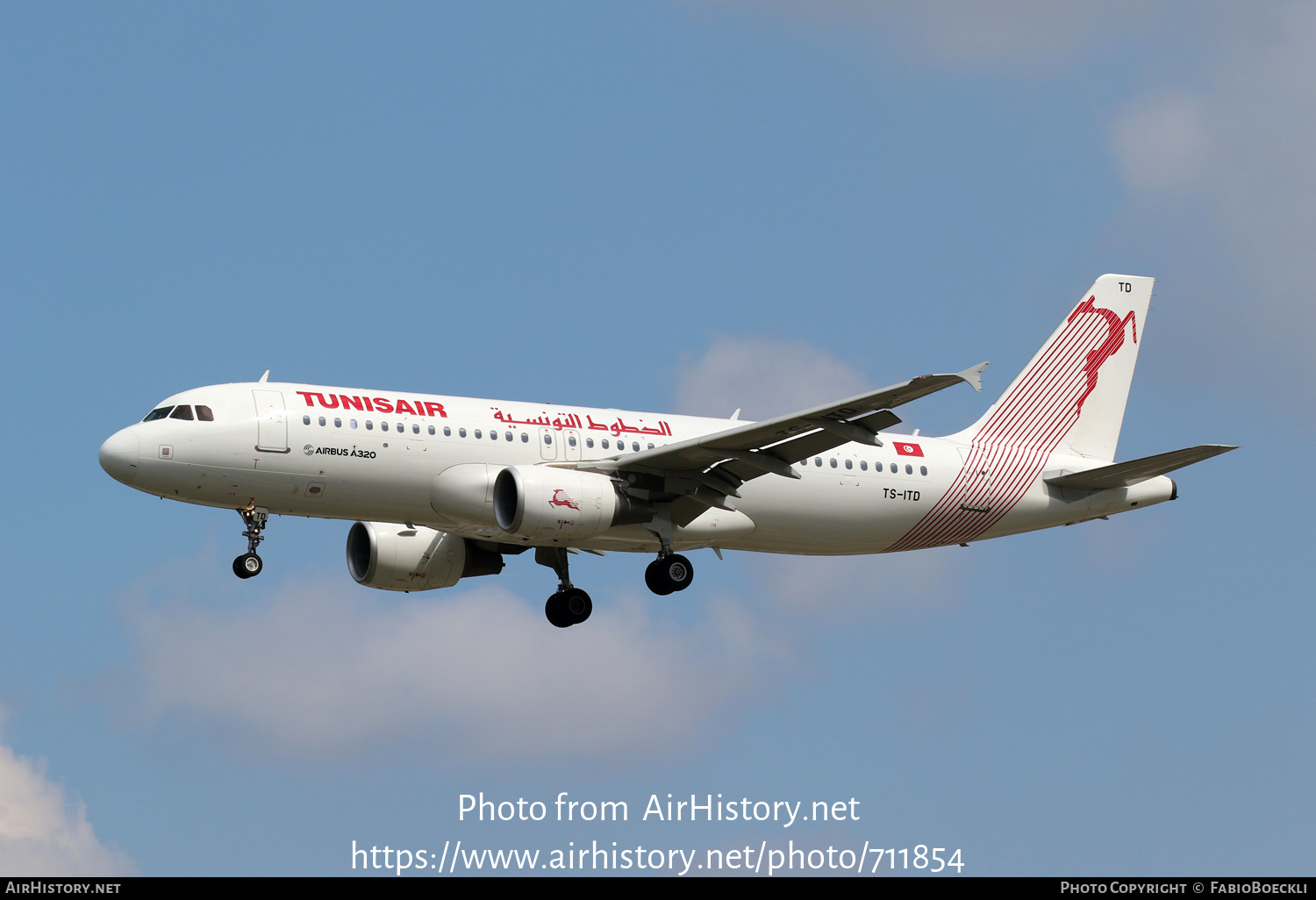 Aircraft Photo of TS-ITD | Airbus A320-214 | Tunisair | AirHistory.net #711854