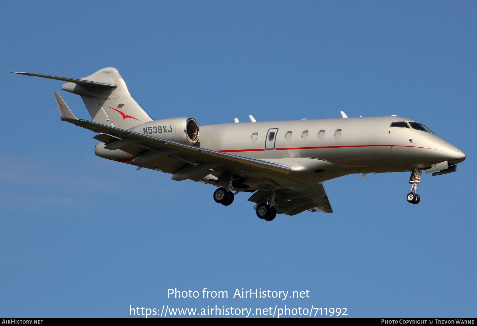 Aircraft Photo of N539XJ | Bombardier Challenger 300 (BD-100-1A10) | AirHistory.net #711992