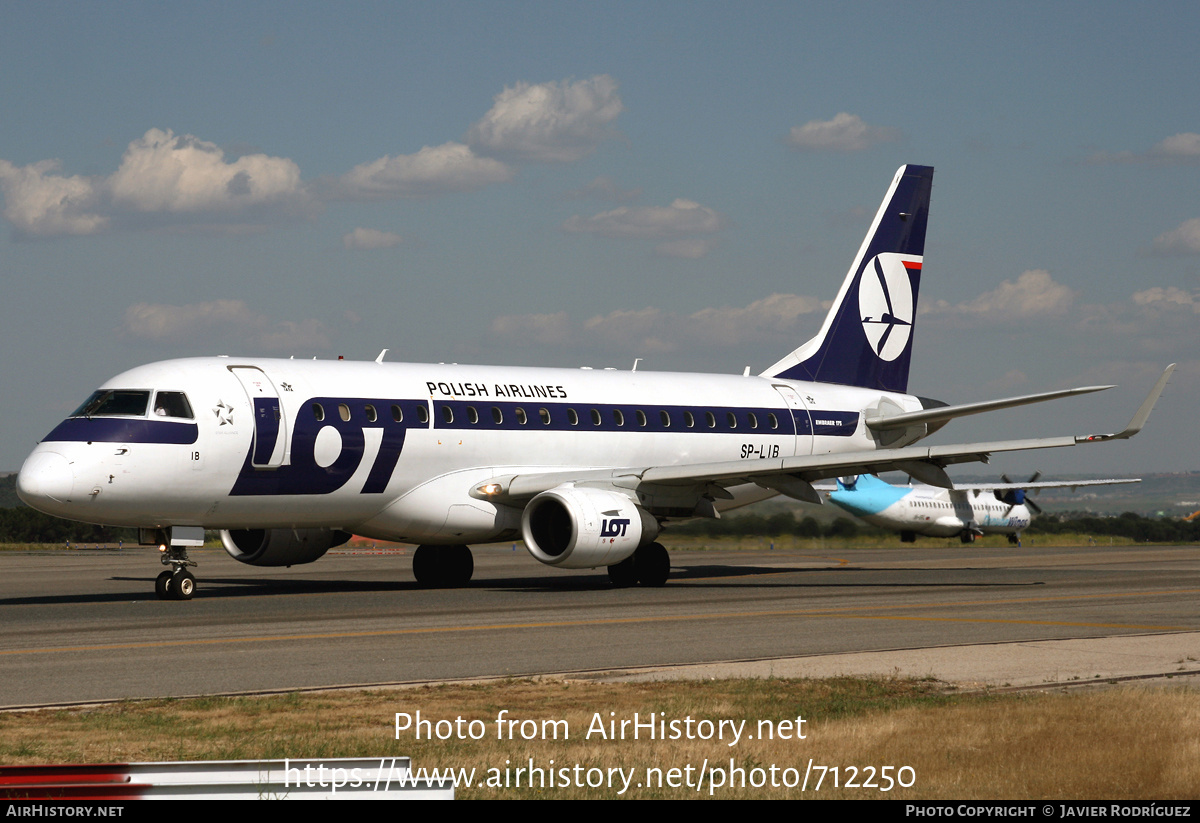 Aircraft Photo of SP-LIB | Embraer 175LR (ERJ-170-200LR) | LOT Polish Airlines - Polskie Linie Lotnicze | AirHistory.net #712250