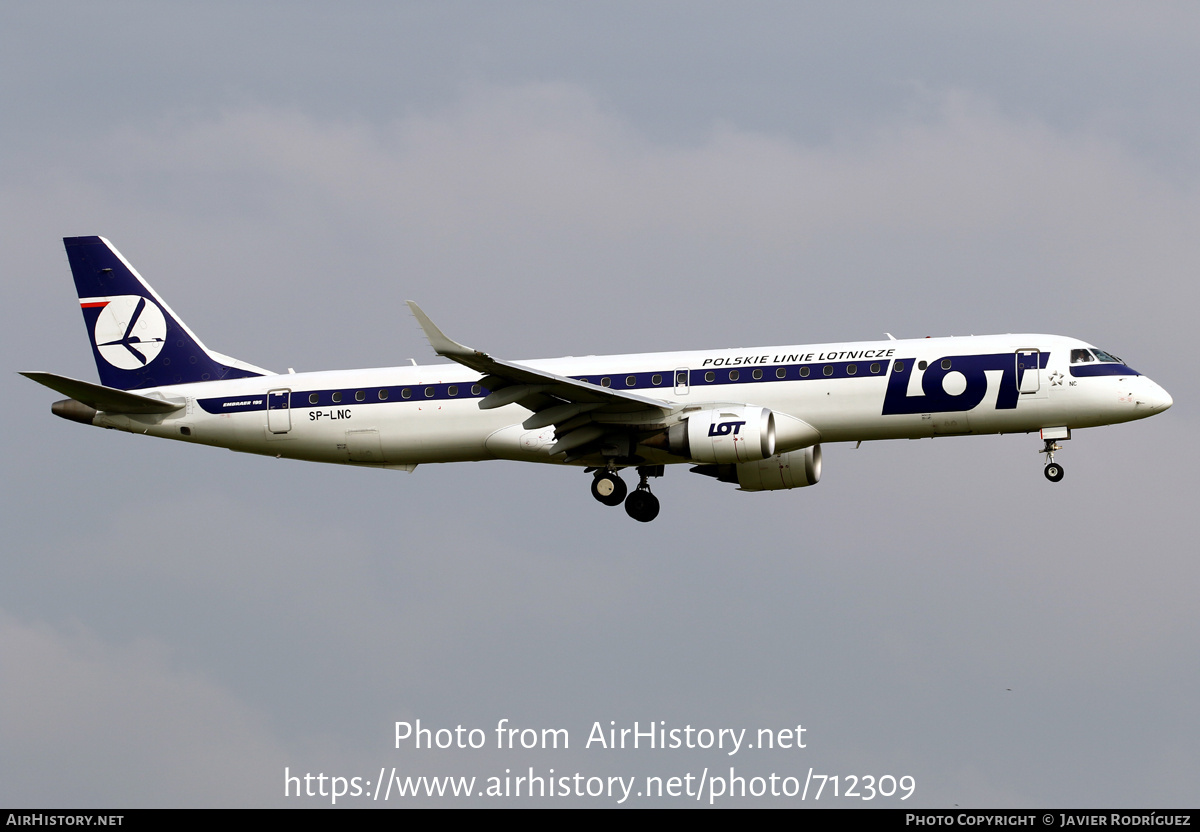 Aircraft Photo of SP-LNC | Embraer 195LR (ERJ-190-200LR) | LOT Polish Airlines - Polskie Linie Lotnicze | AirHistory.net #712309