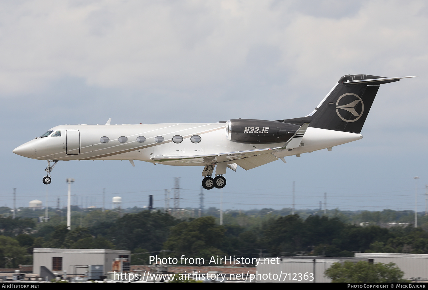 Aircraft Photo of N32JE | Gulfstream Aerospace G-IV Gulfstream IV | AirHistory.net #712363