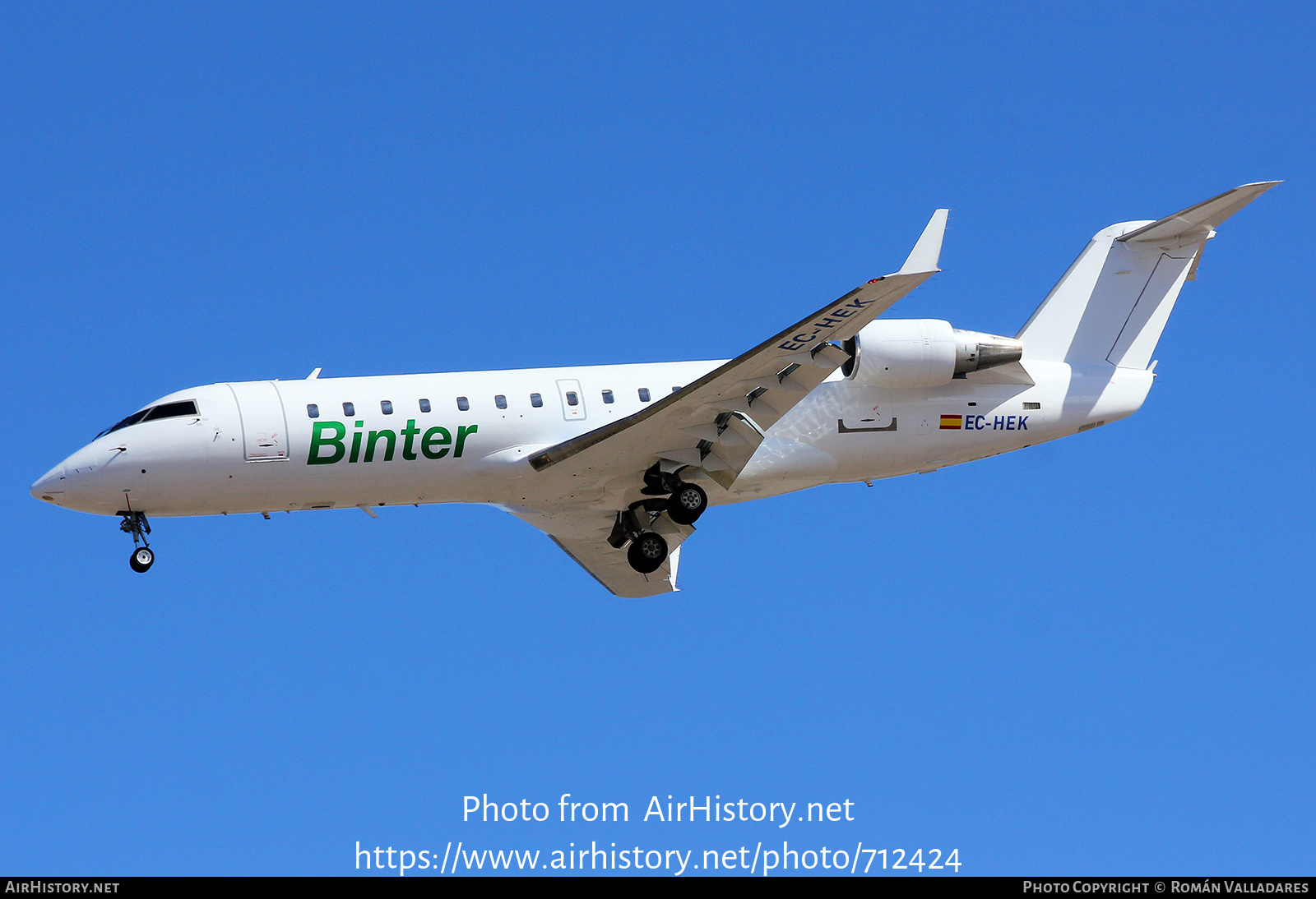 Aircraft Photo of EC-HEK | Bombardier CRJ-200ER (CL-600-2B19) | Binter Canarias | AirHistory.net #712424