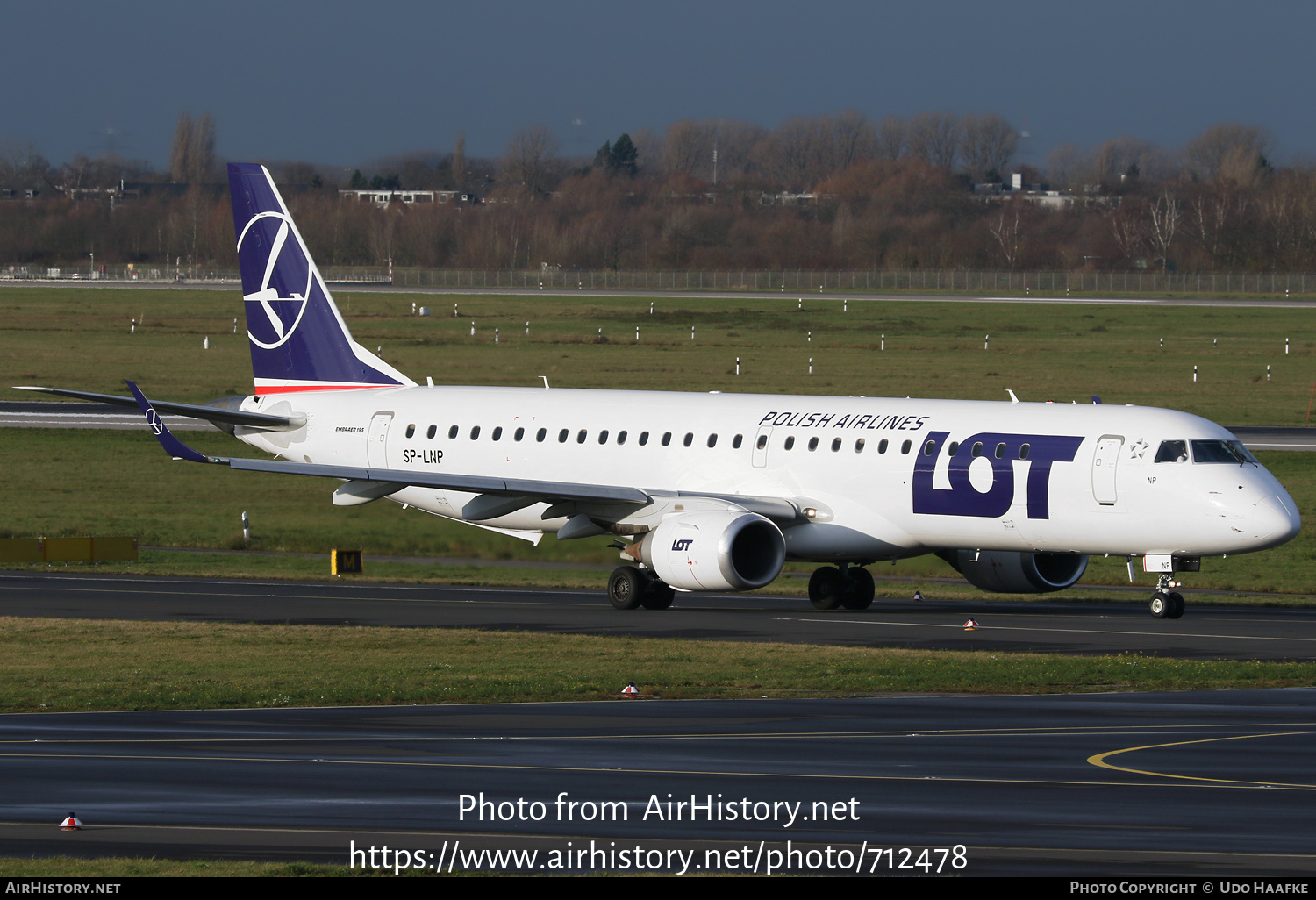 Aircraft Photo of SP-LNP | Embraer 195LR (ERJ-190-200LR) | LOT Polish Airlines - Polskie Linie Lotnicze | AirHistory.net #712478