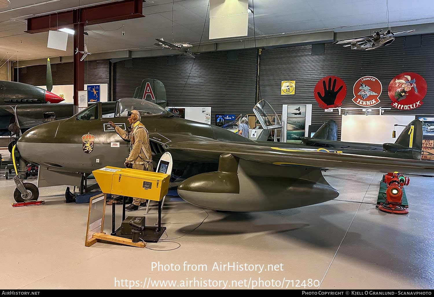 Aircraft Photo of 28391 | De Havilland J28B Vampire | Sweden - Air Force | AirHistory.net #712480