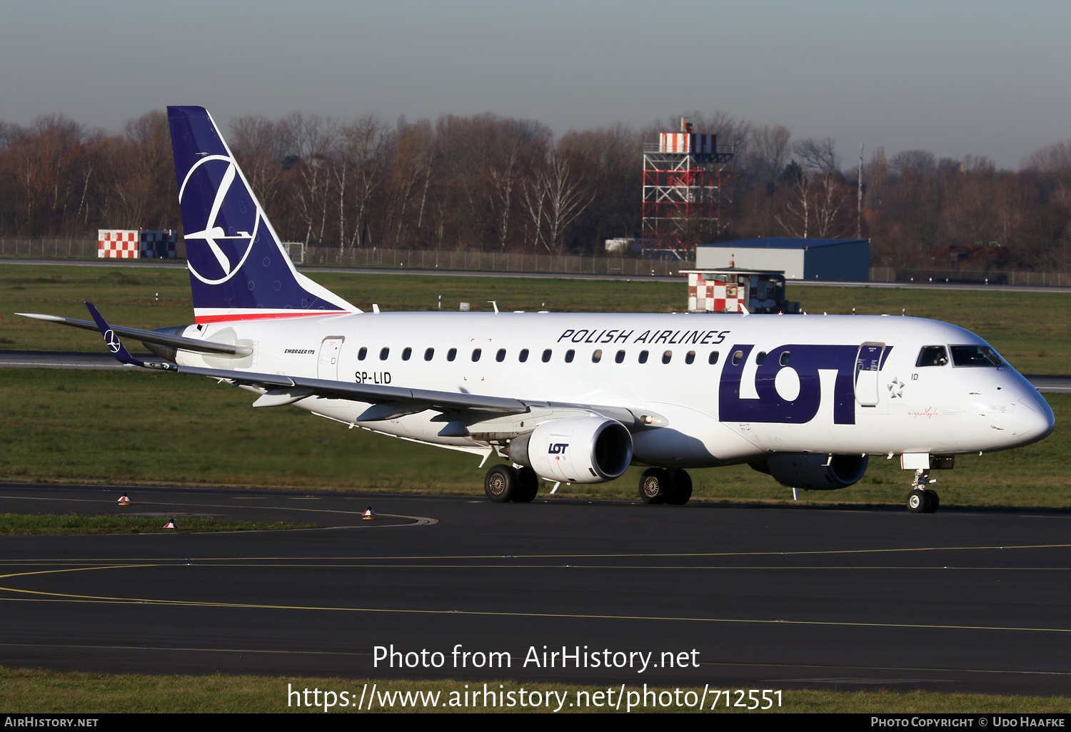 Aircraft Photo of SP-LID | Embraer 175STD (ERJ-170-200STD) | LOT Polish Airlines - Polskie Linie Lotnicze | AirHistory.net #712551