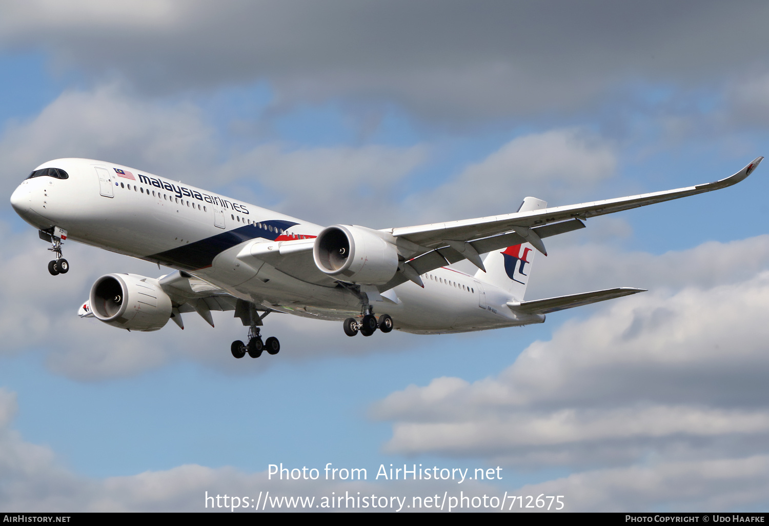 Aircraft Photo of 9M-MAD | Airbus A350-941 | Malaysia Airlines | AirHistory.net #712675