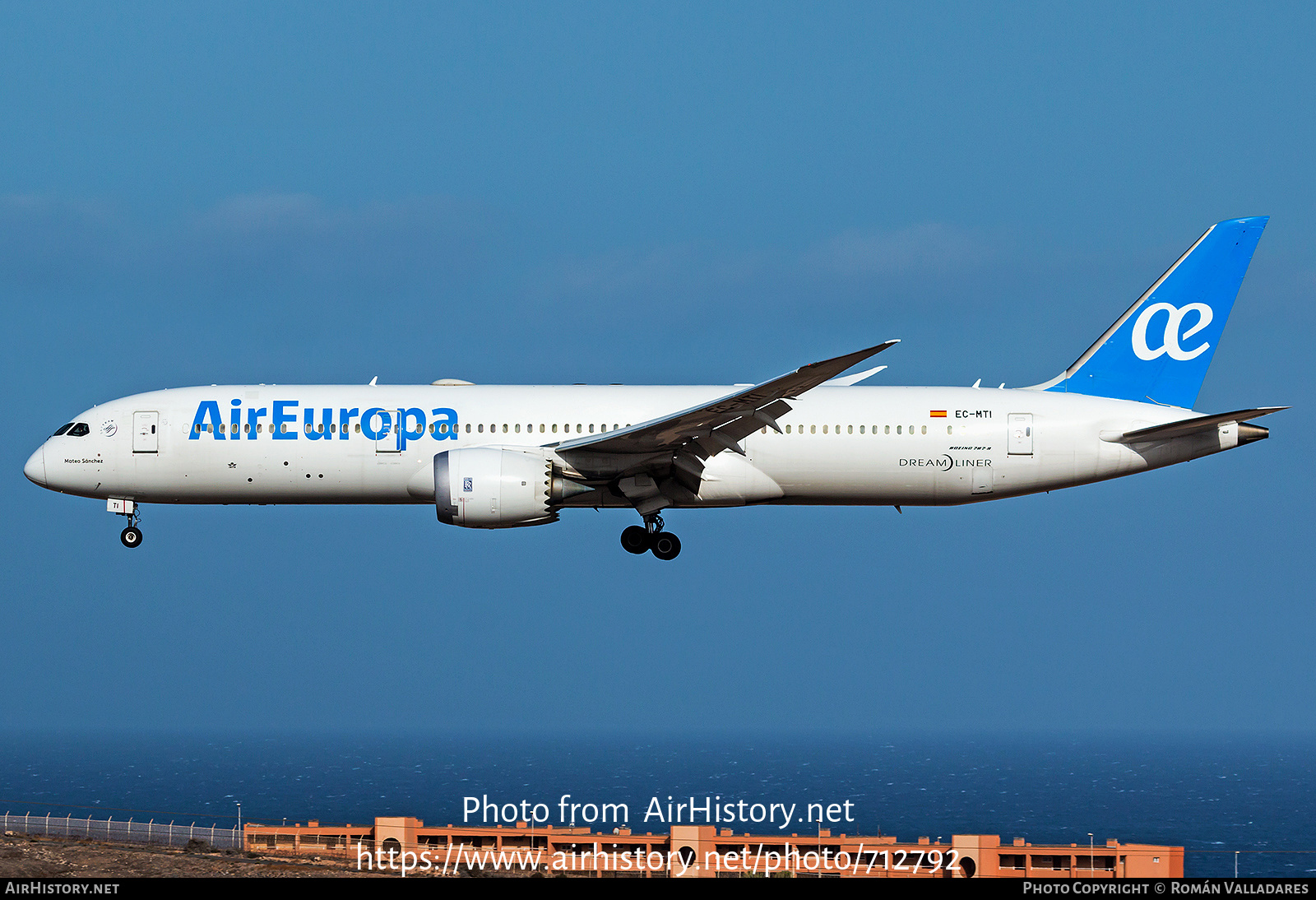 Aircraft Photo of EC-MTI | Boeing 787-9 Dreamliner | Air Europa | AirHistory.net #712792