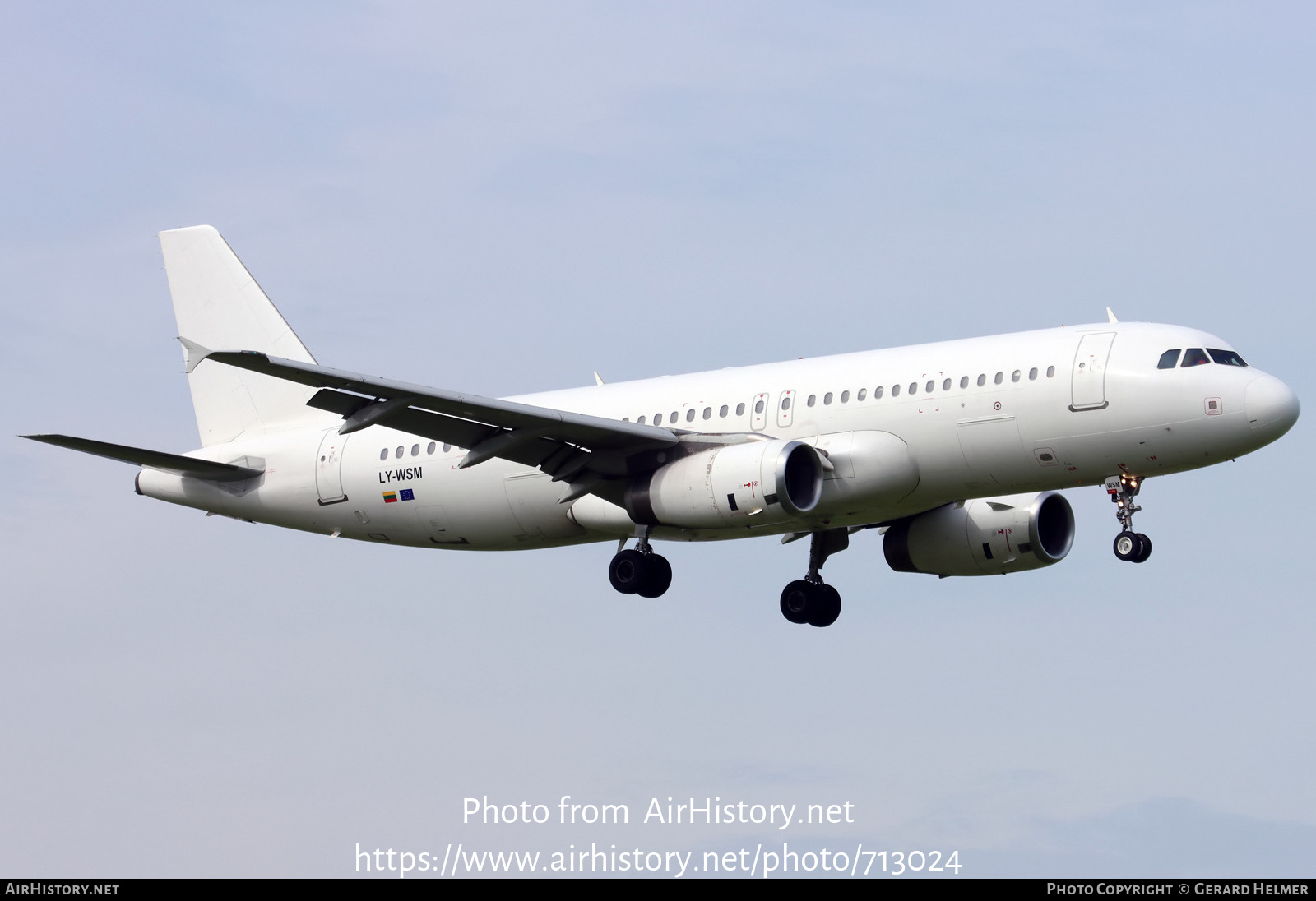 Aircraft Photo of LY-WSM | Airbus A320-232 | AirHistory.net #713024