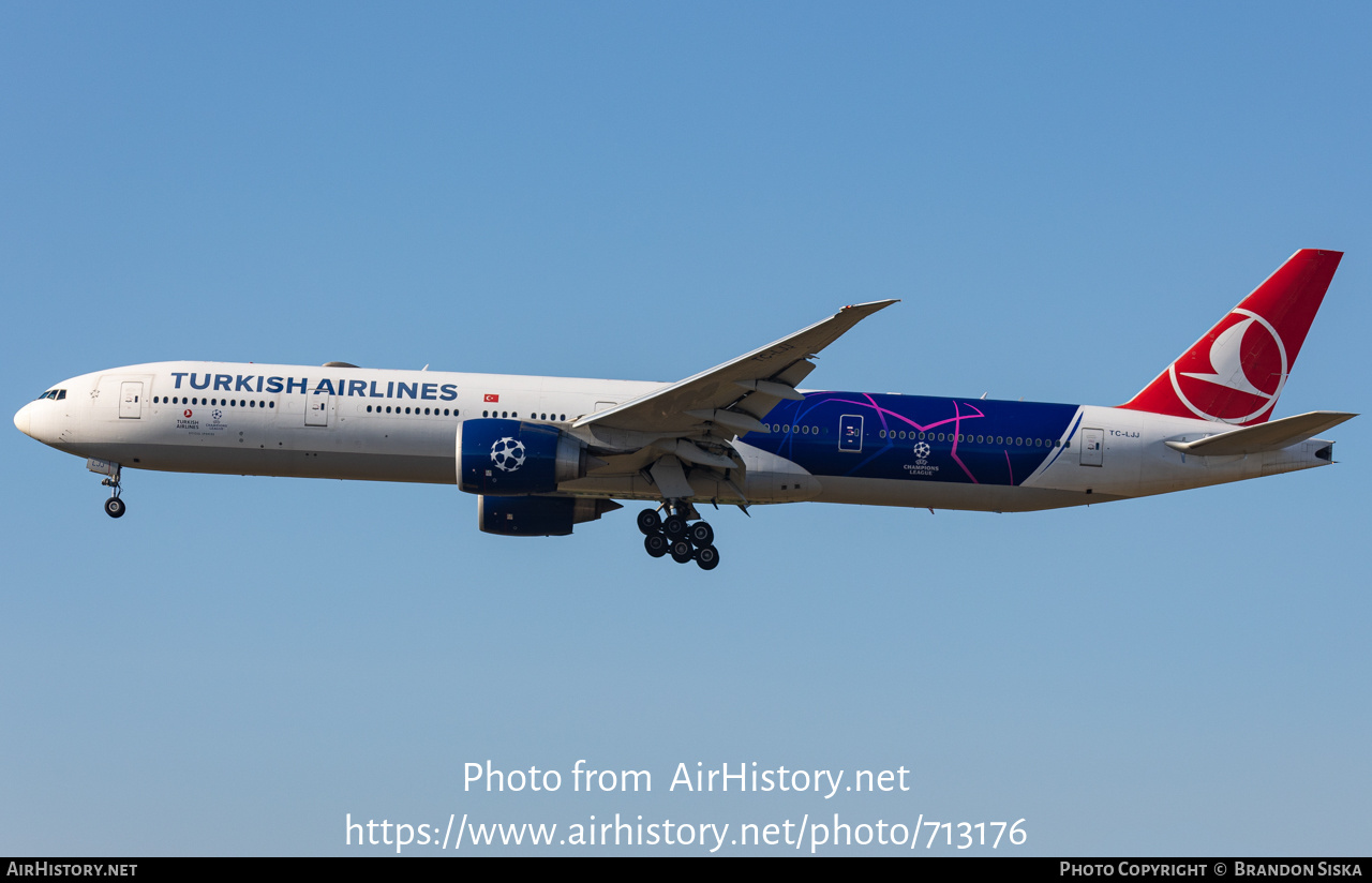 Aircraft Photo of TC-LJJ | Boeing 777-3F2/ER | Turkish Airlines | AirHistory.net #713176