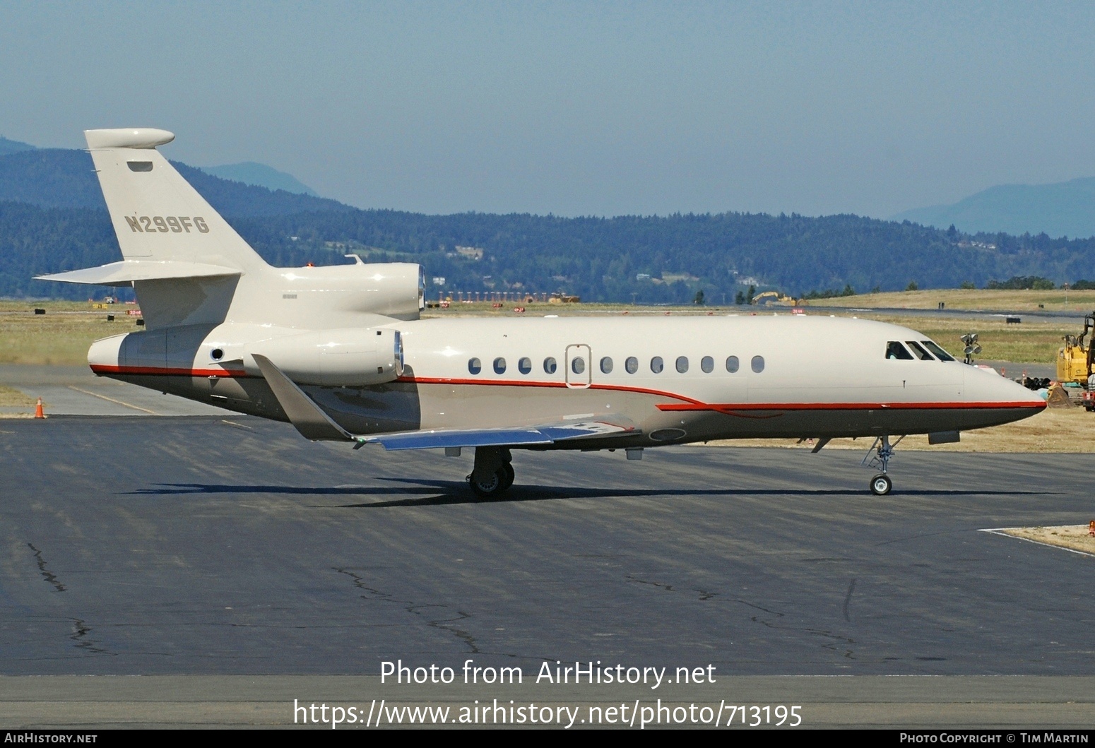 Aircraft Photo of N299FG | Dassault Falcon 900LX | AirHistory.net #713195