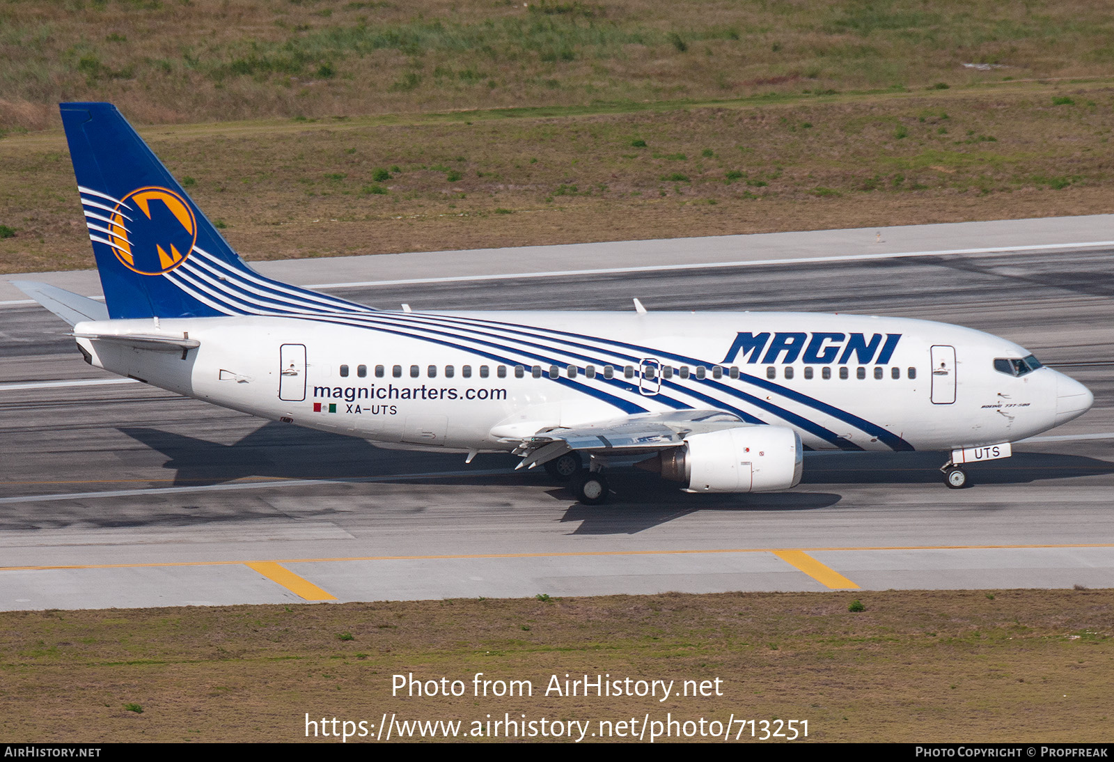 Aircraft Photo of XA-UTS | Boeing 737-55D | Magnicharters | AirHistory.net #713251