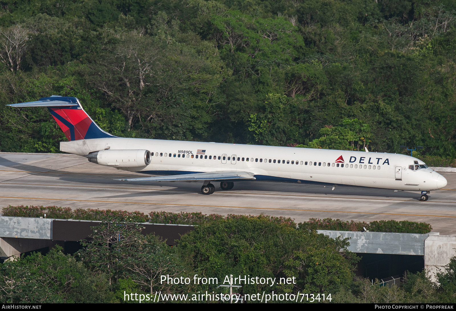 Aircraft Photo of N989DL | McDonnell Douglas MD-88 | Delta Air Lines | AirHistory.net #713414