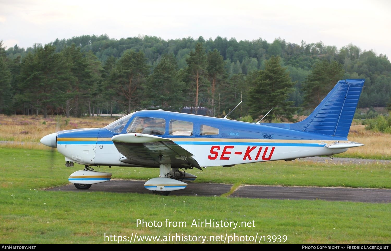 Aircraft Photo of SE-KIU | Piper PA-28-181 Archer II | AirHistory.net #713939